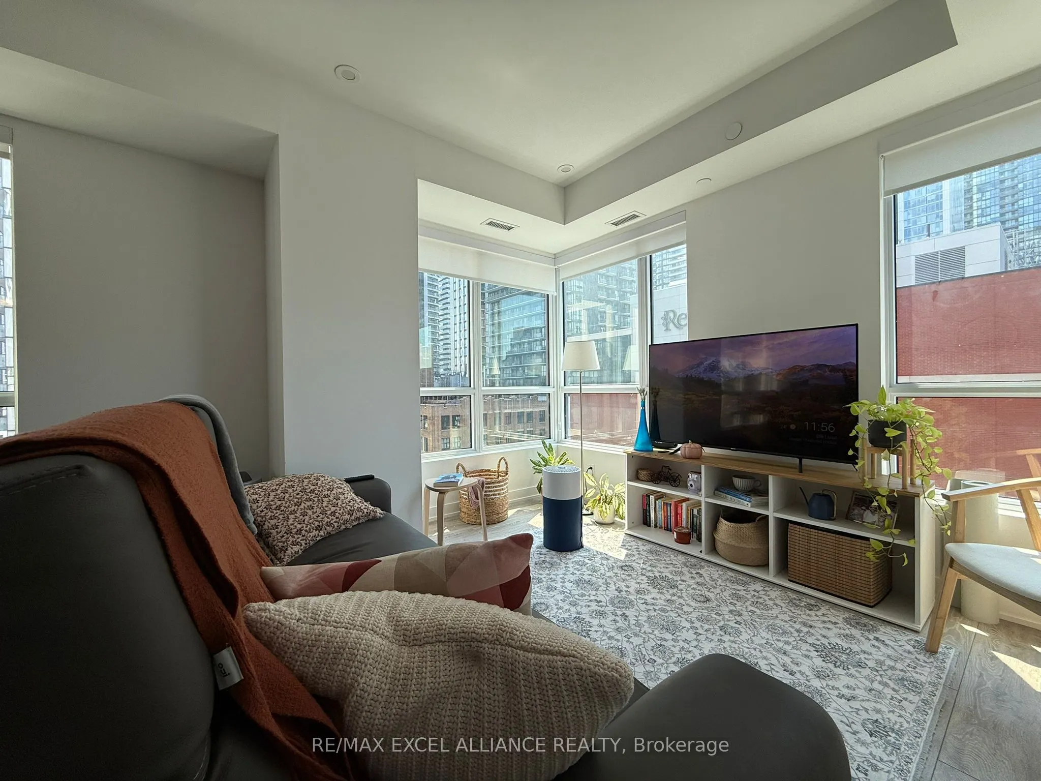 108 Peter Street, #1316