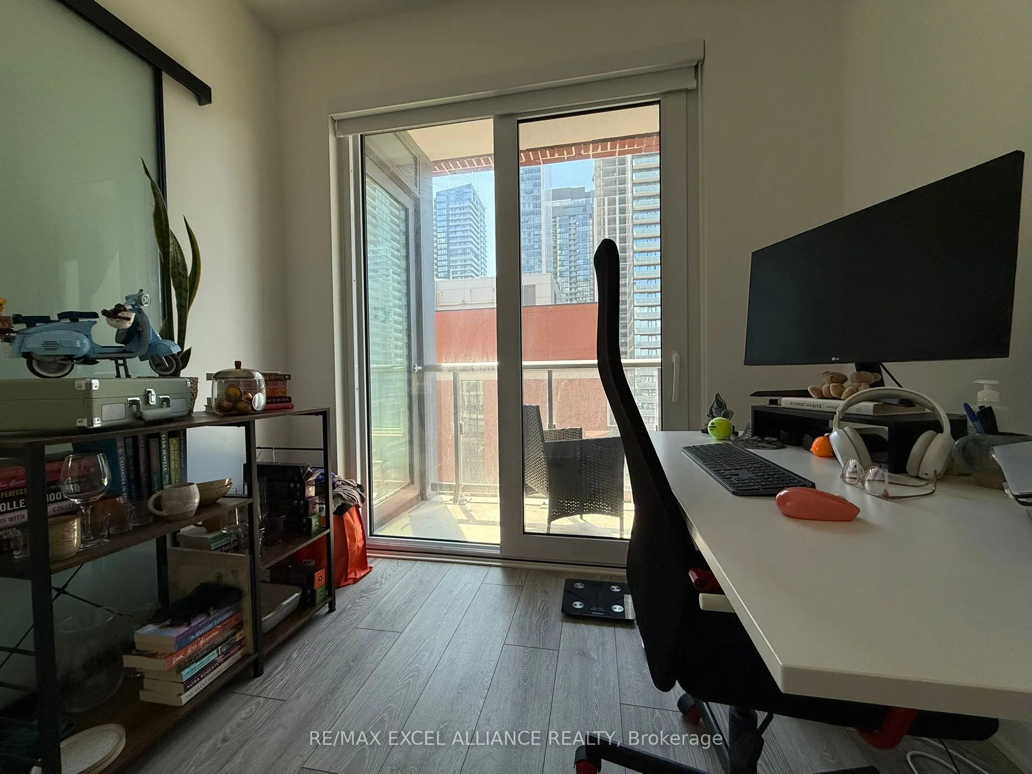 108 Peter Street, #1316