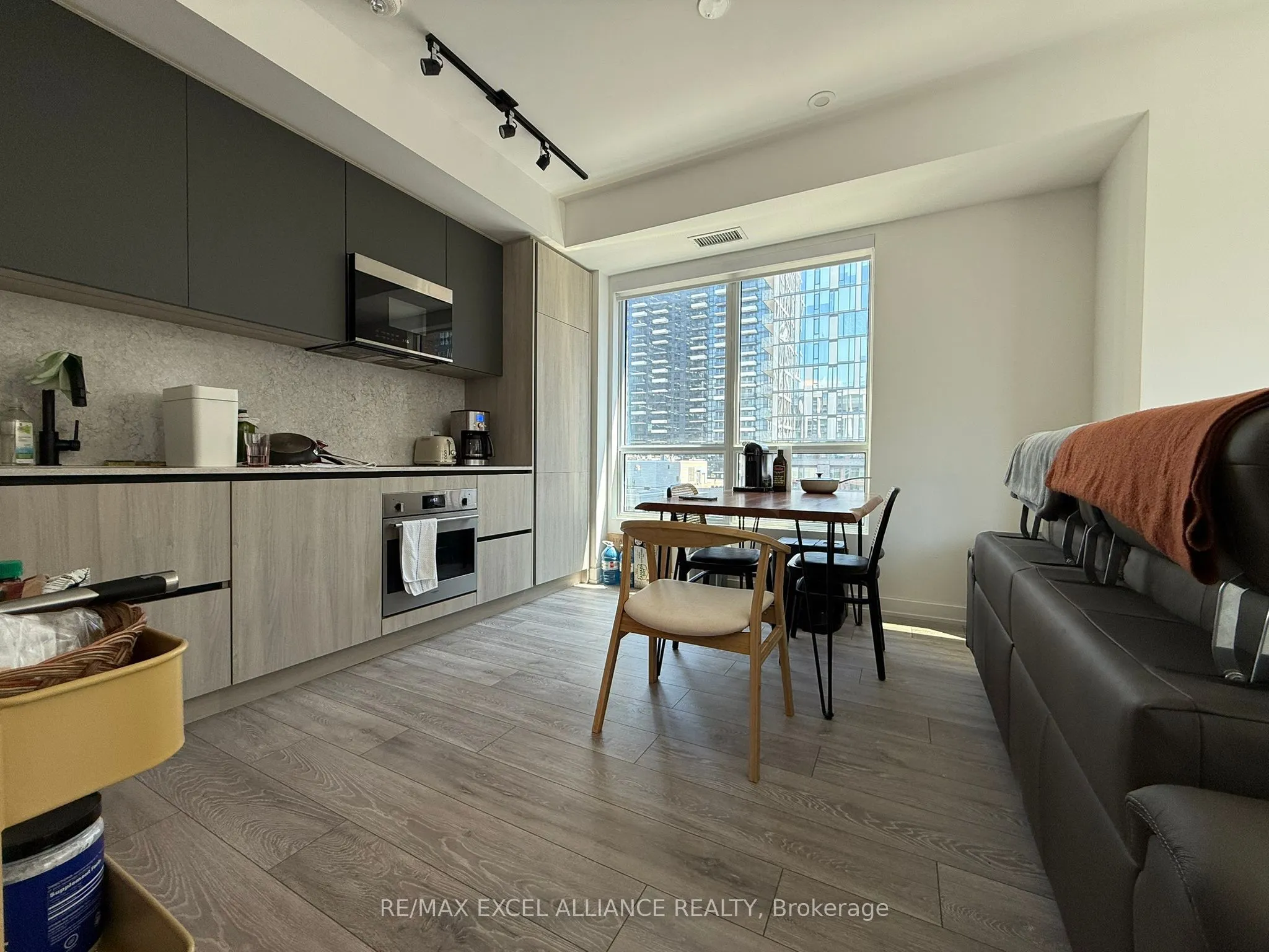 108 Peter Street, #1316