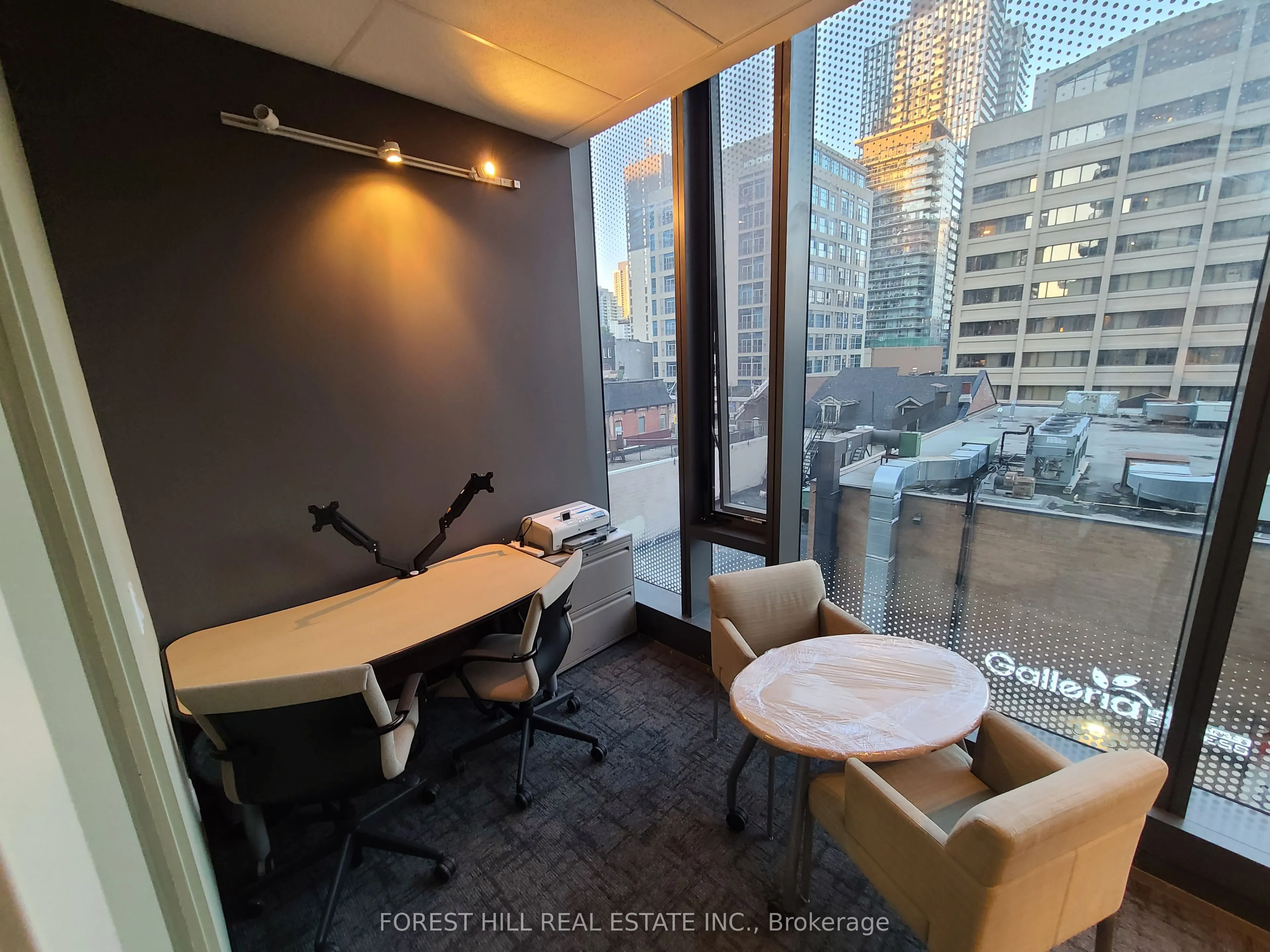 15 Wellesley Street W, #313