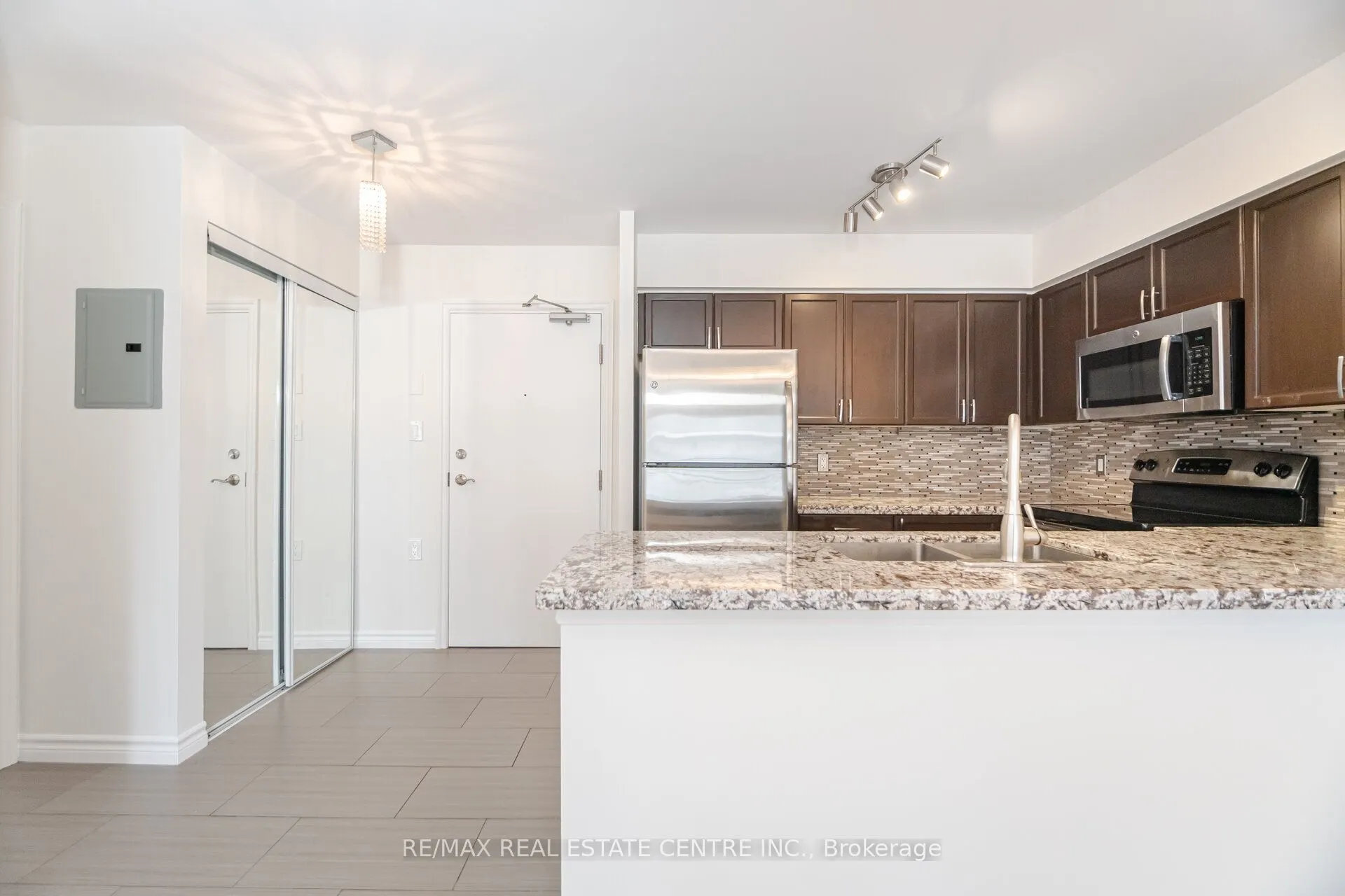 872 Sheppard Avenue W, #616