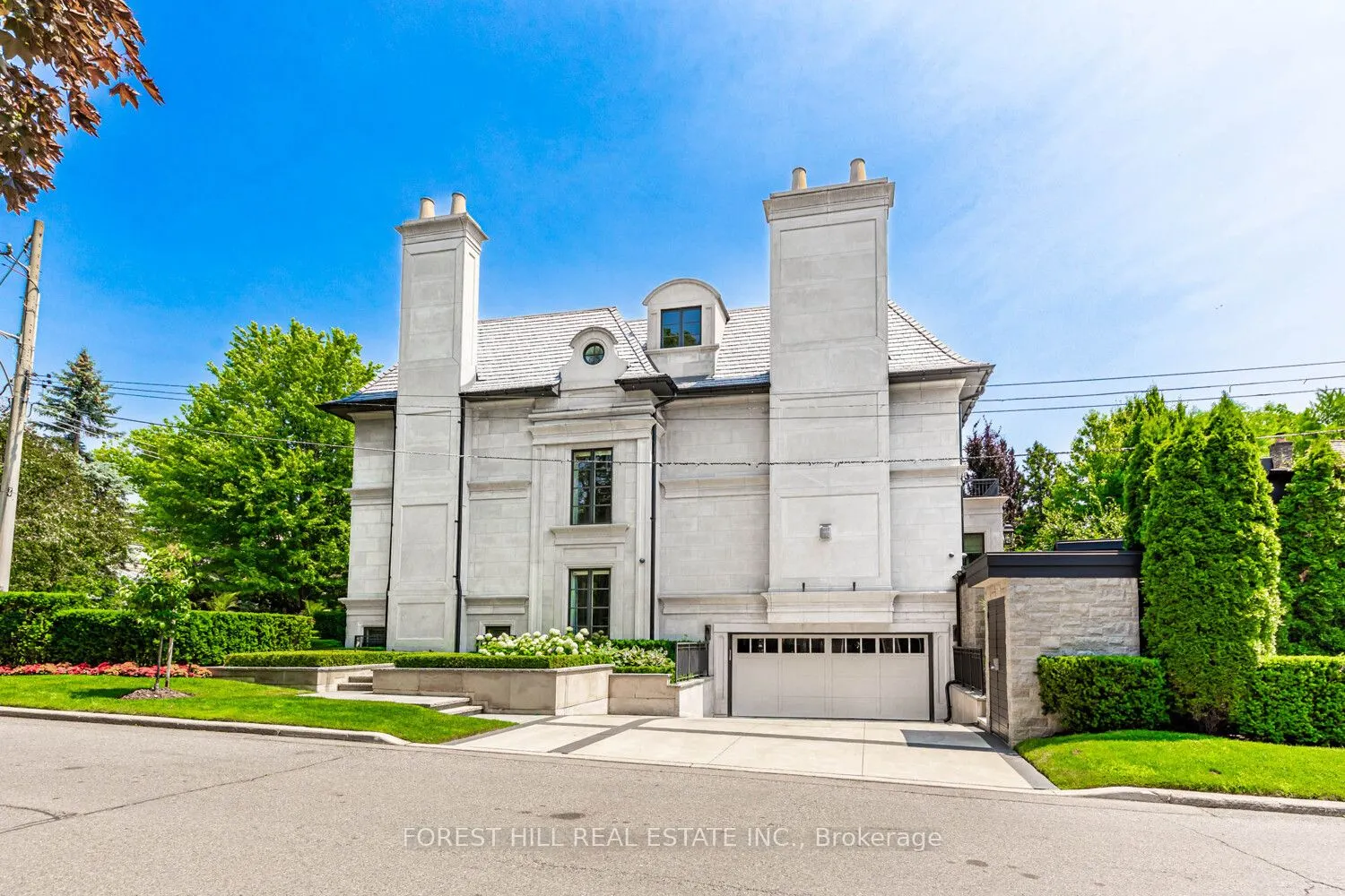 9 Dewbourne Avenue