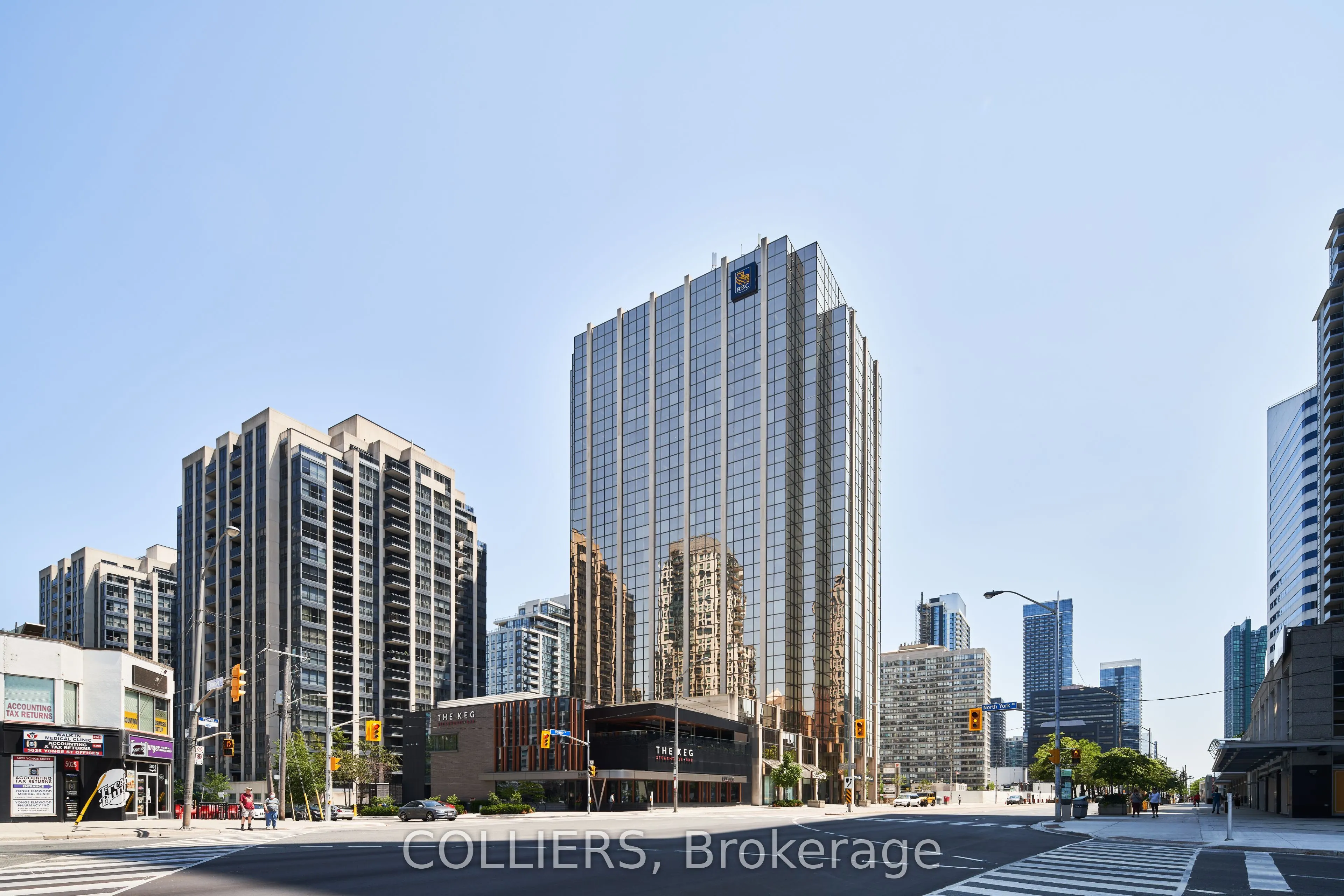 5001 Yonge Street, #203
