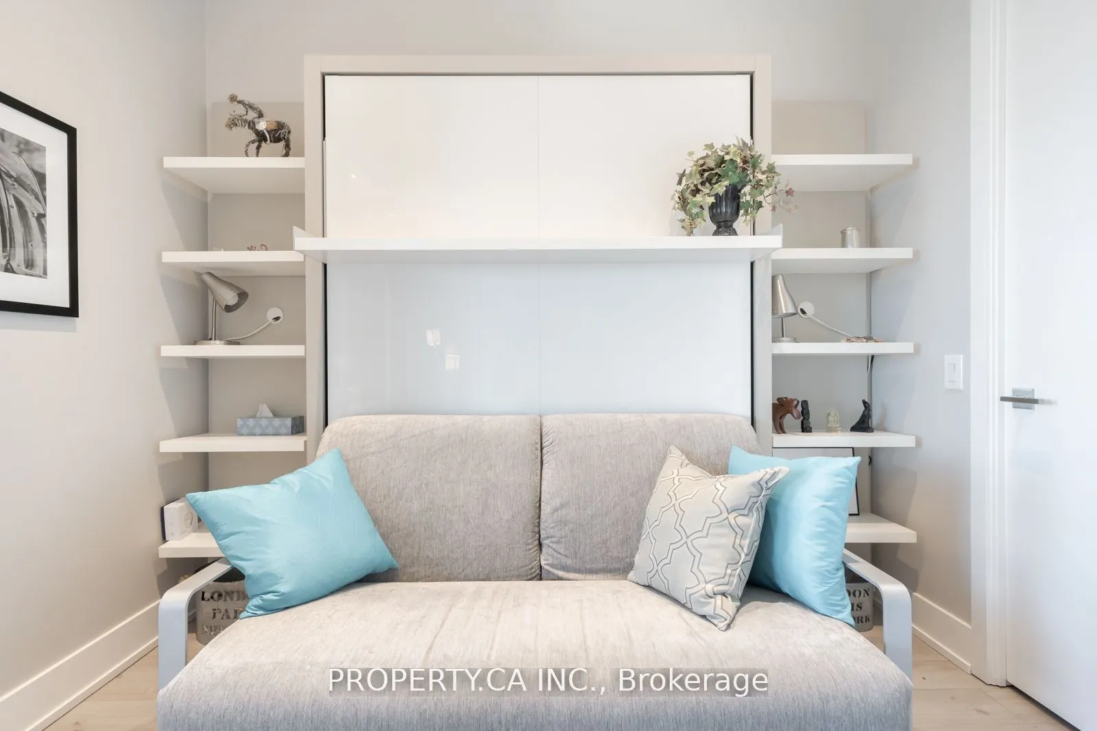 111 St Clair Avenue W, #1728