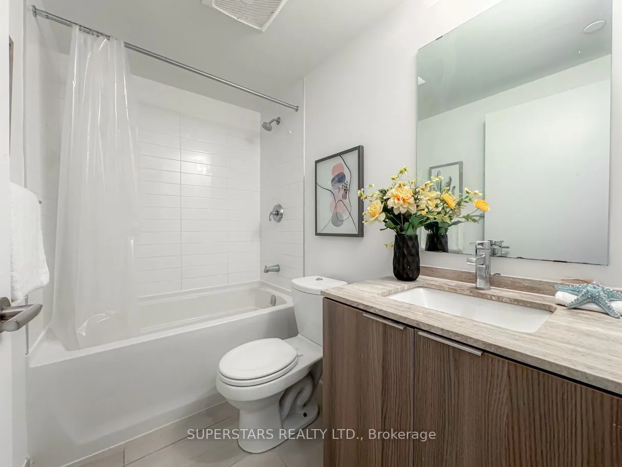 11 Wellesley Street W, #3105
