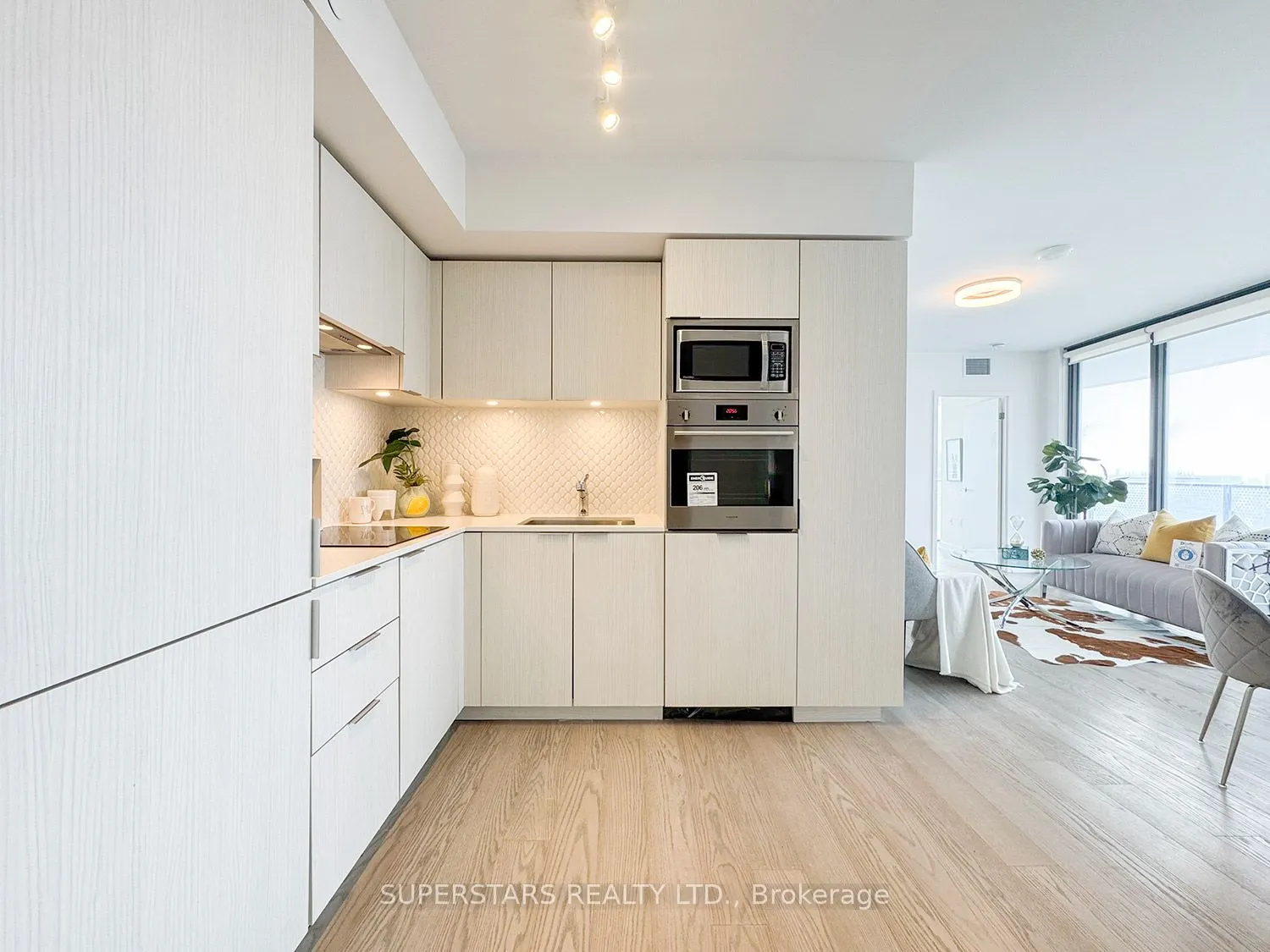 11 Wellesley Street W, #3105