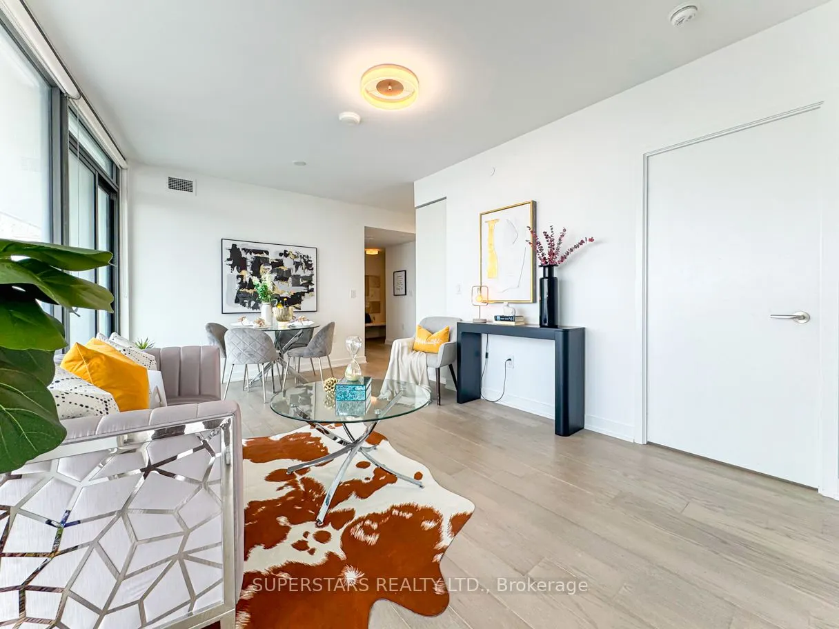 11 Wellesley Street W, #3105