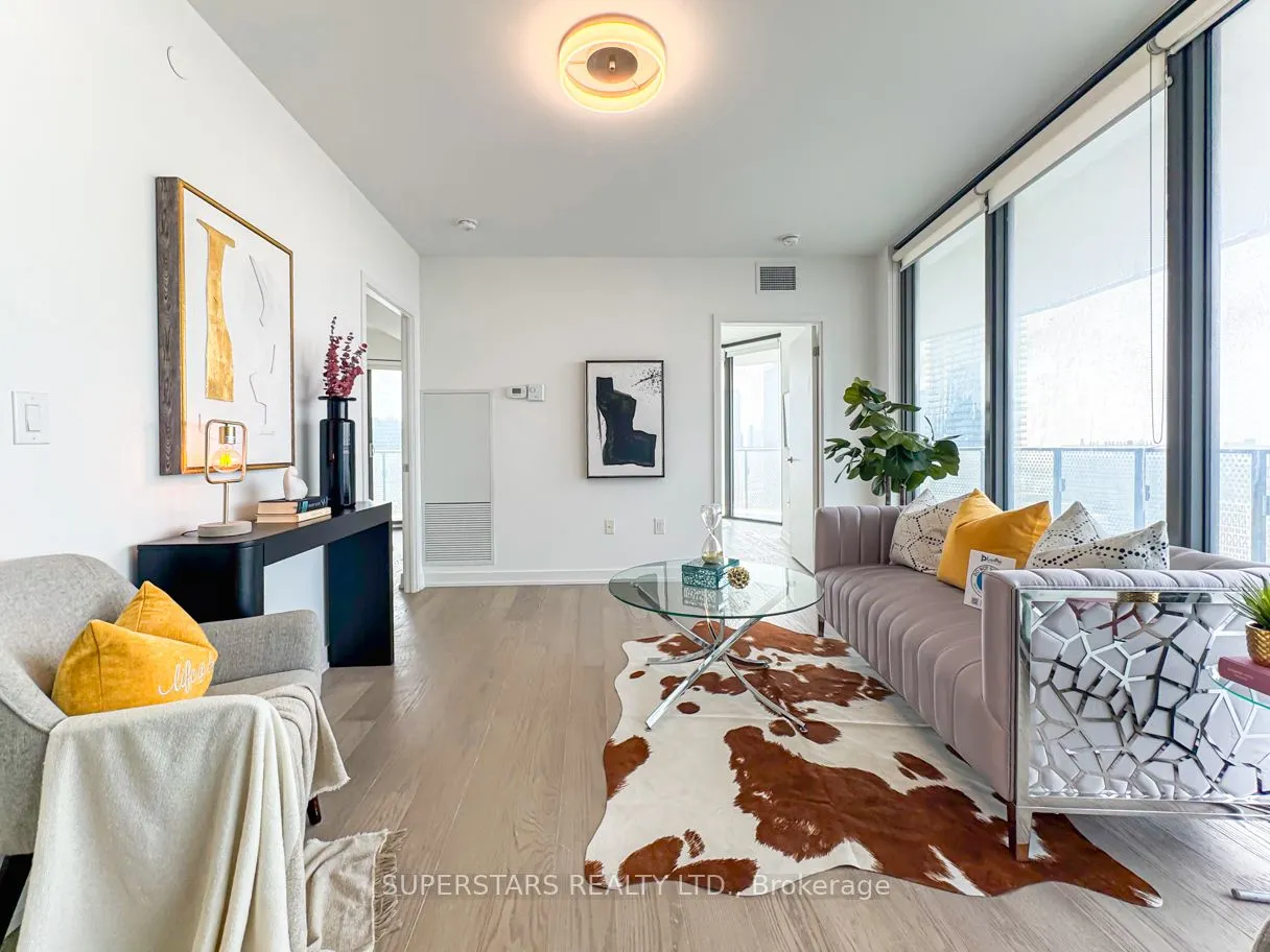 11 Wellesley Street W, #3105