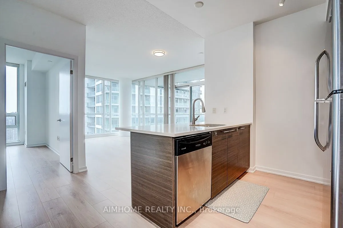 66 Forest Manor Road, #2706