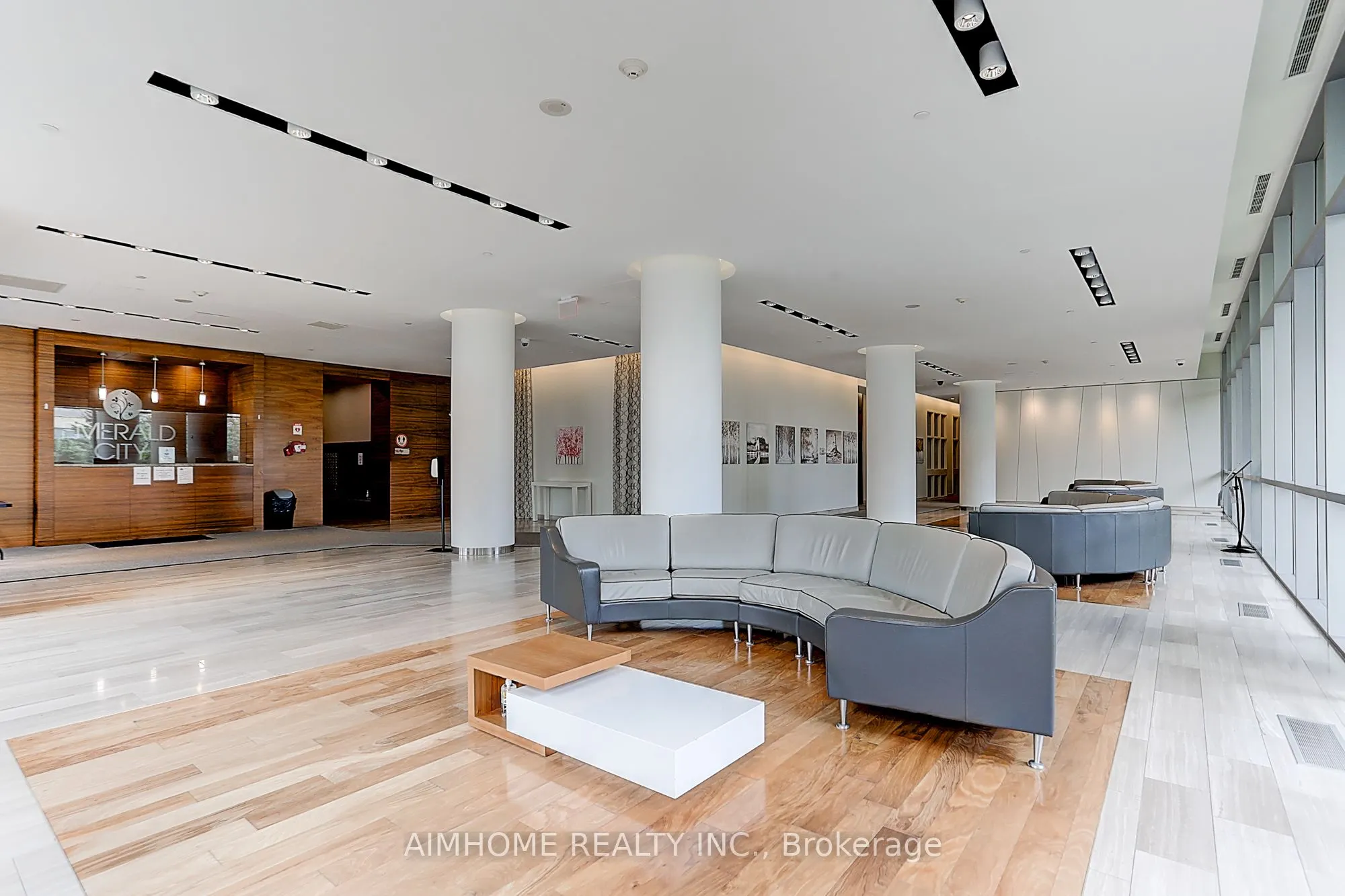 66 Forest Manor Road, #2706