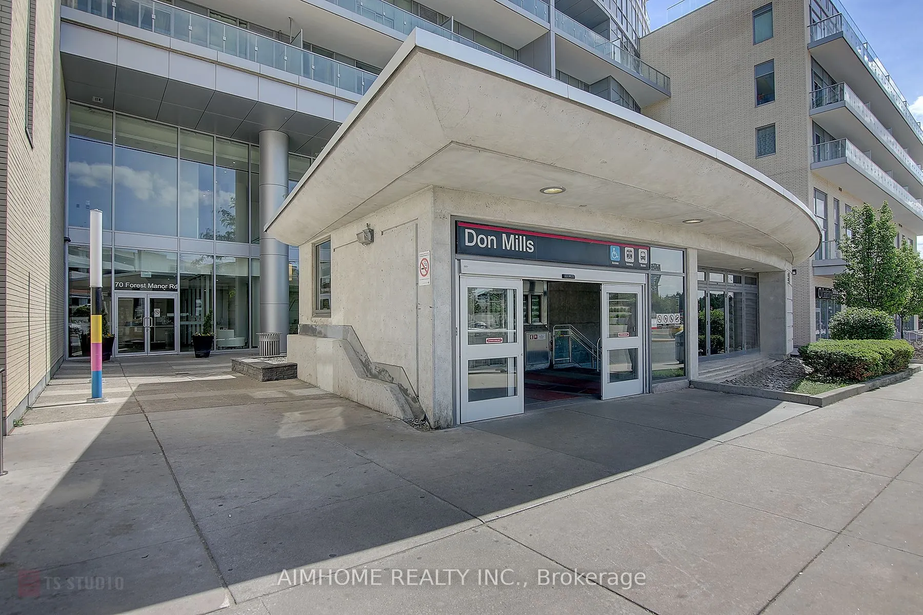66 Forest Manor Road, #2706