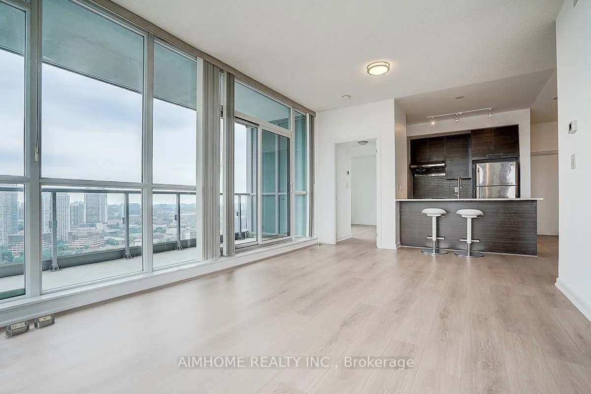 66 Forest Manor Road, #2706