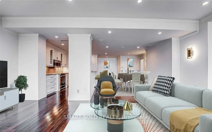30 Wellington Street E, #2202