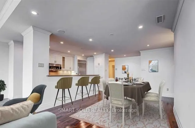30 Wellington Street E, #2202