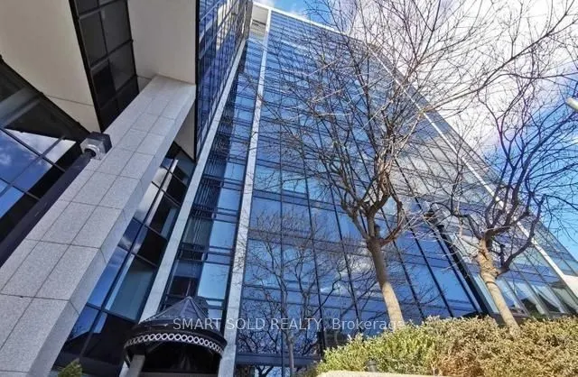 30 Wellington Street E, #2202