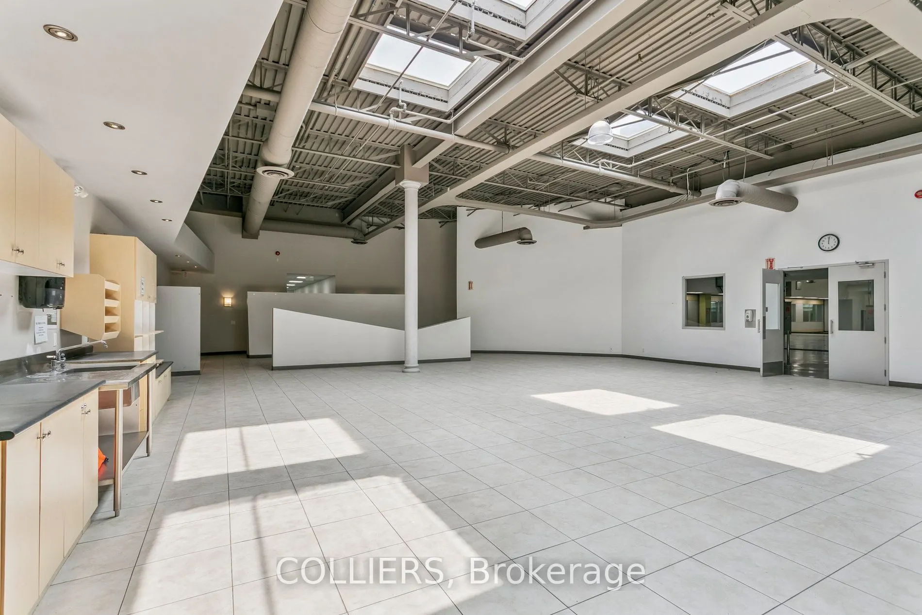 25 Dyas Road