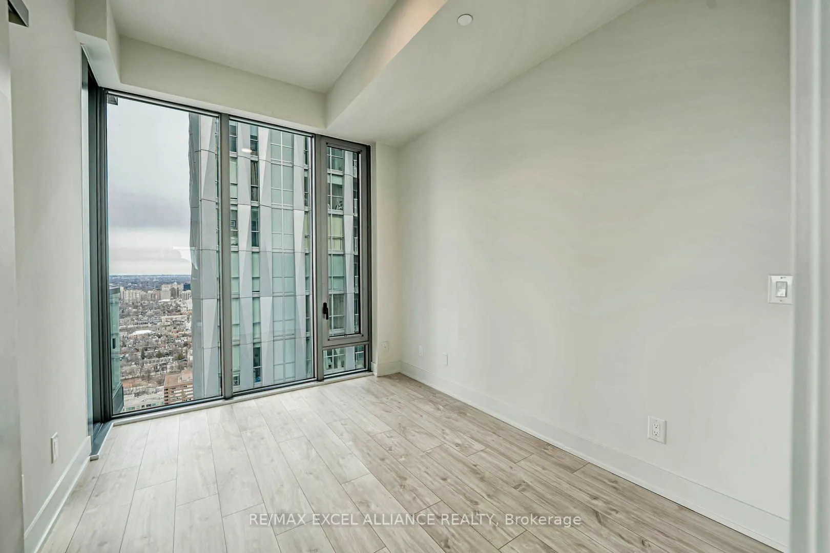 8 Cumberland Street, #4802