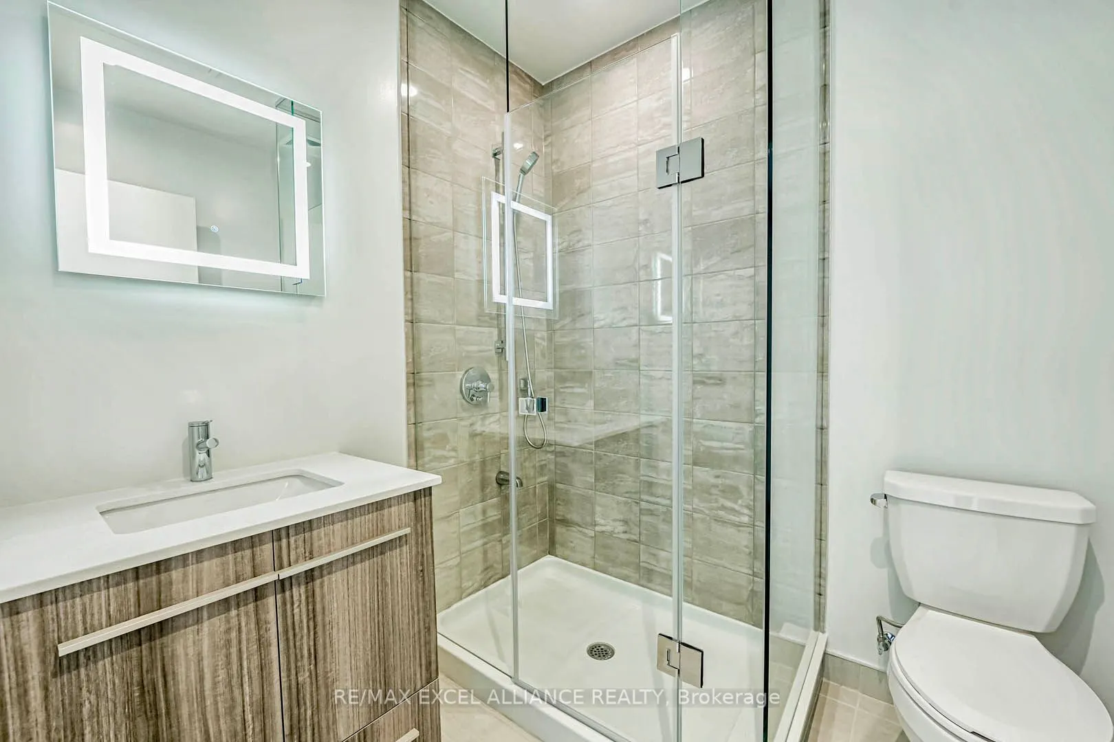 8 Cumberland Street, #4802