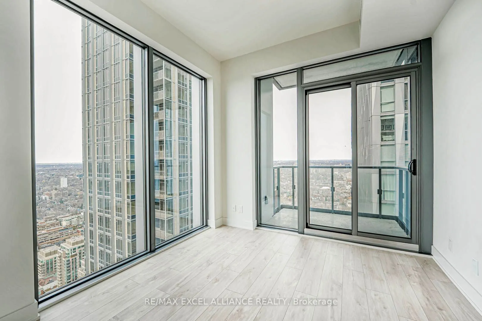 8 Cumberland Street, #4802