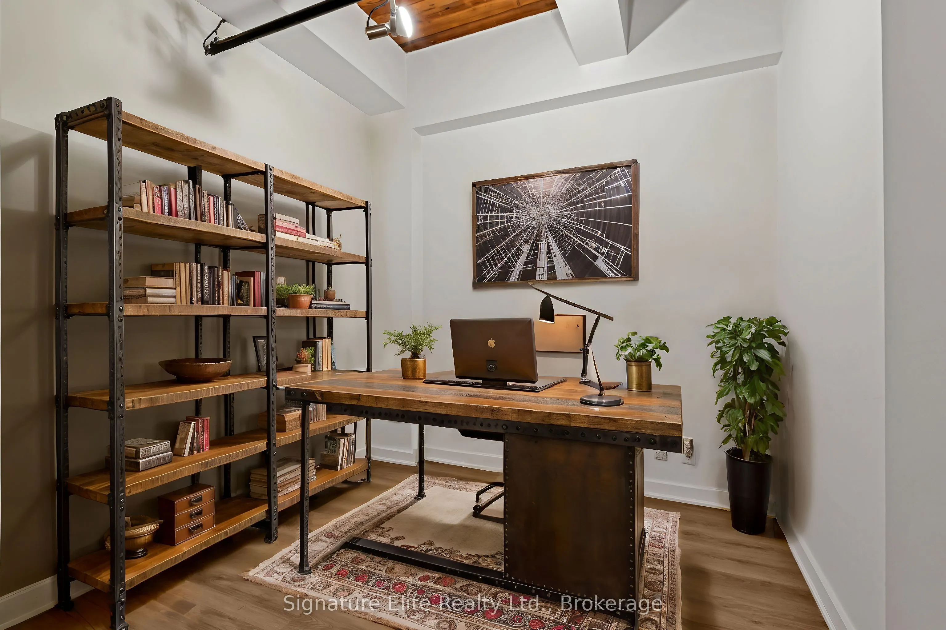 43 Hanna Avenue, #207