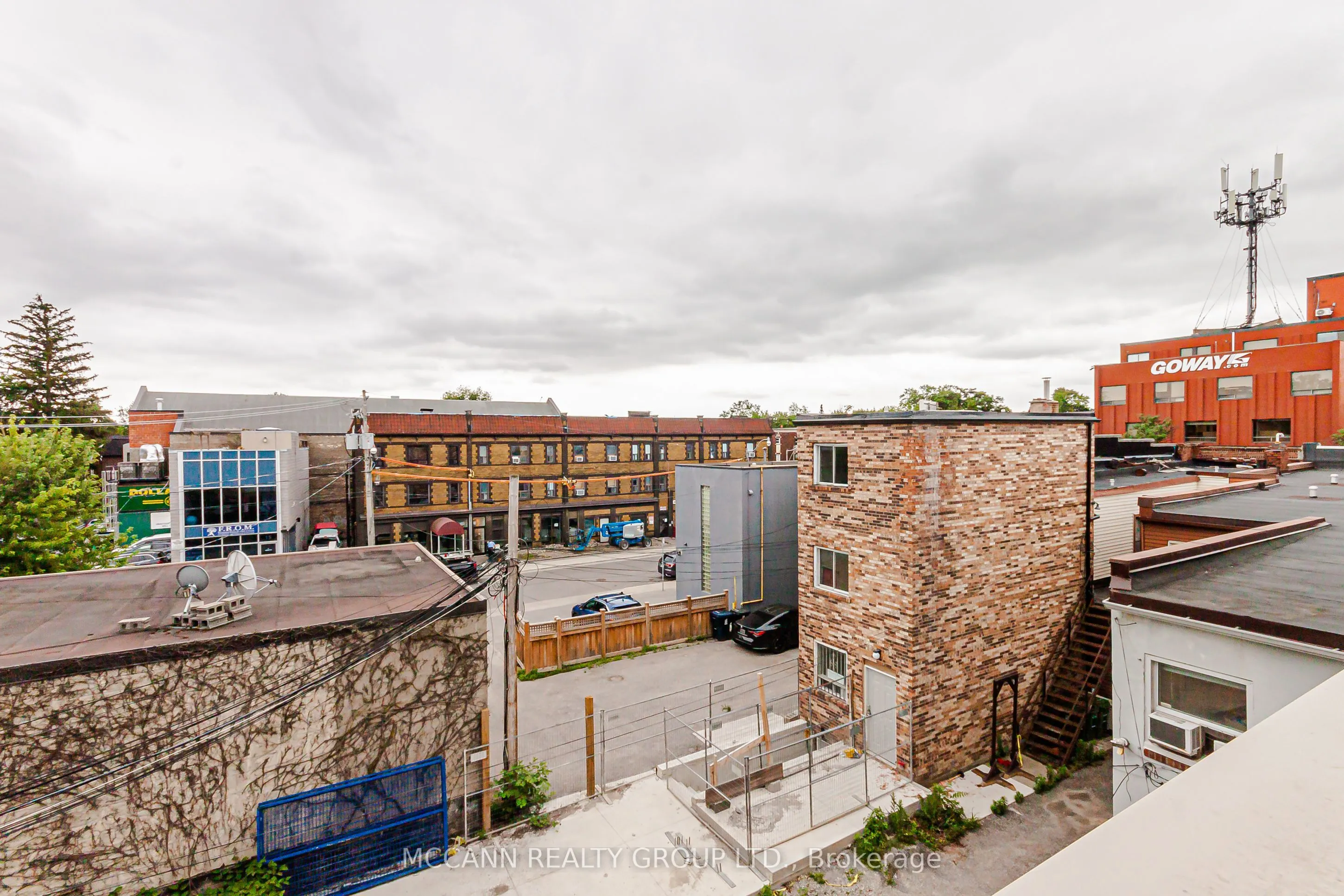 3317 Yonge Street, #4