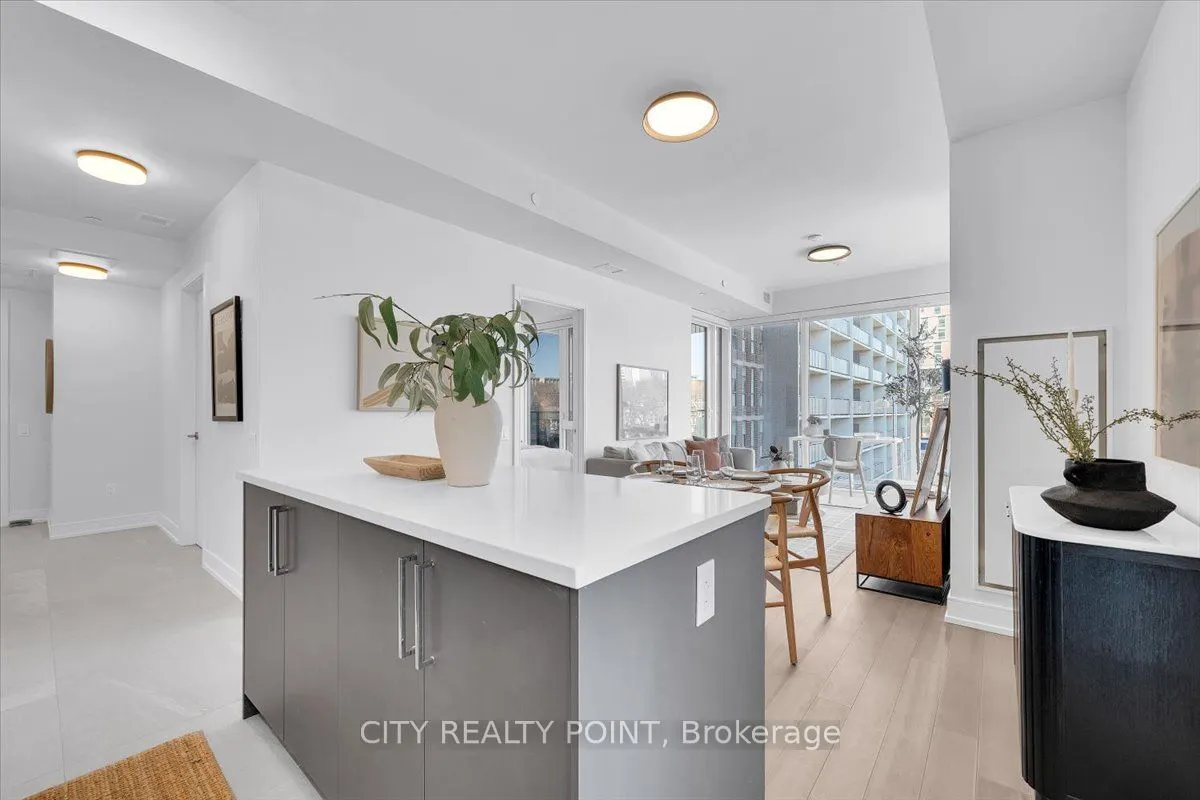 664 Spadina Avenue, #507
