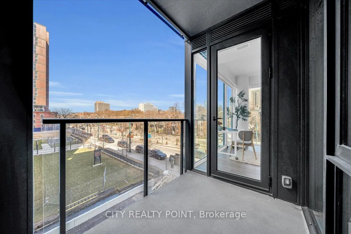 664 Spadina Avenue, #507
