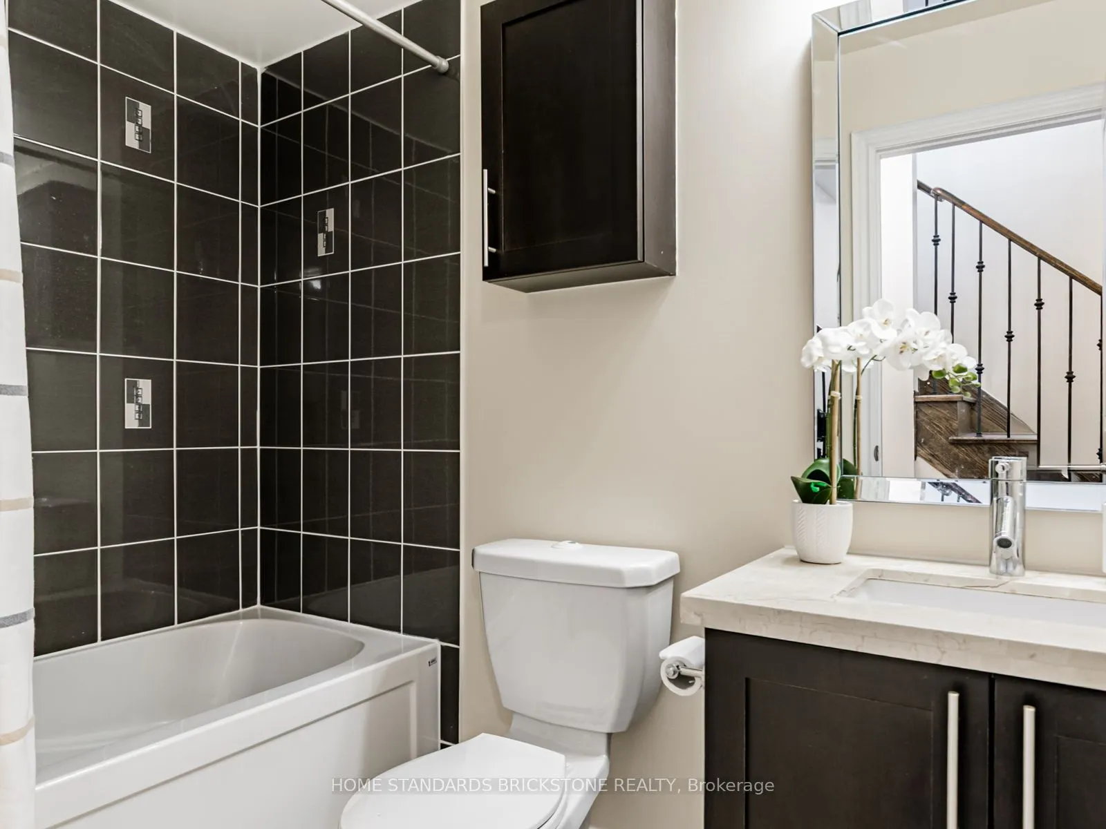 10 Hargrave Lane, #7