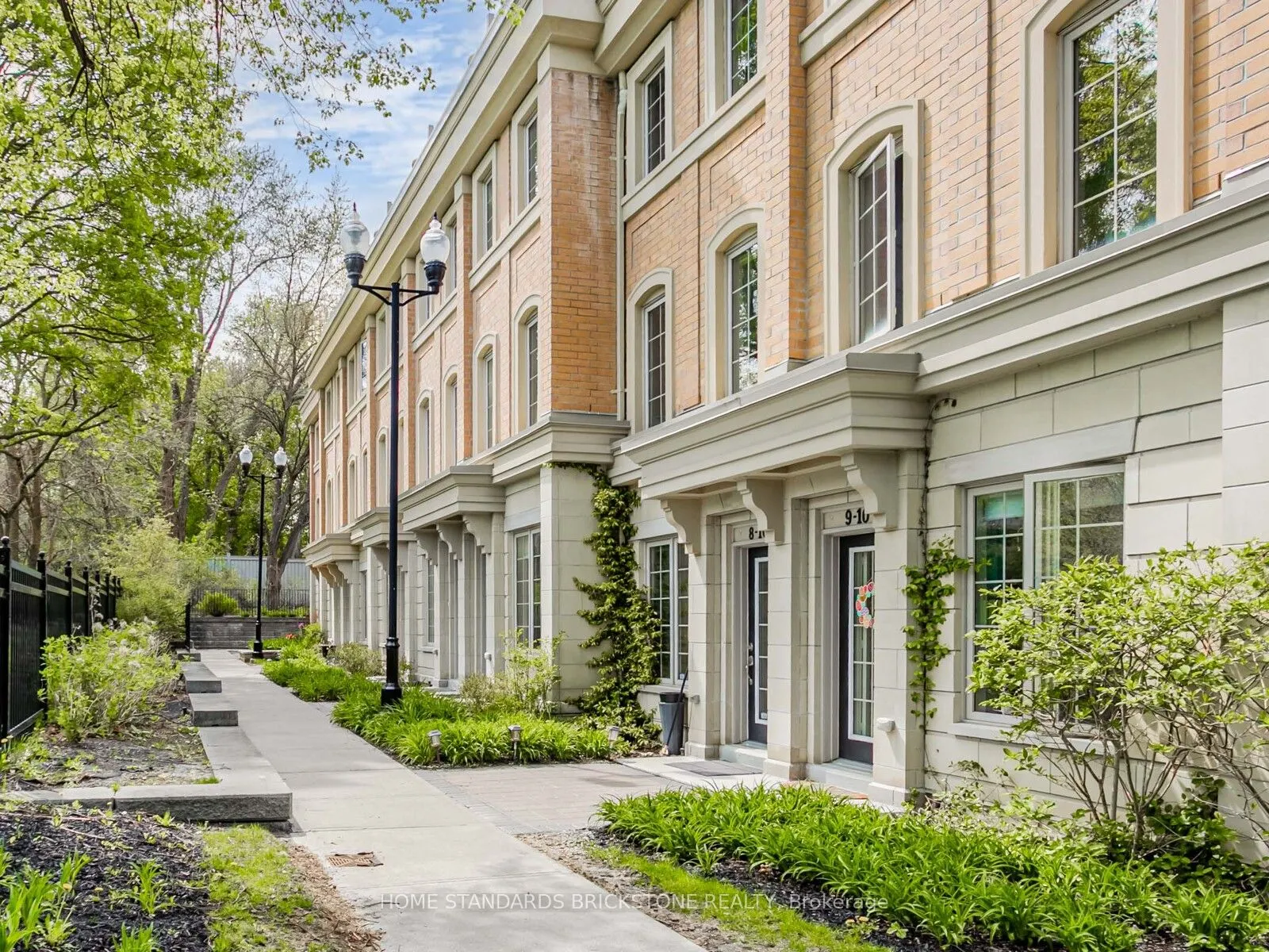 10 Hargrave Lane, #7