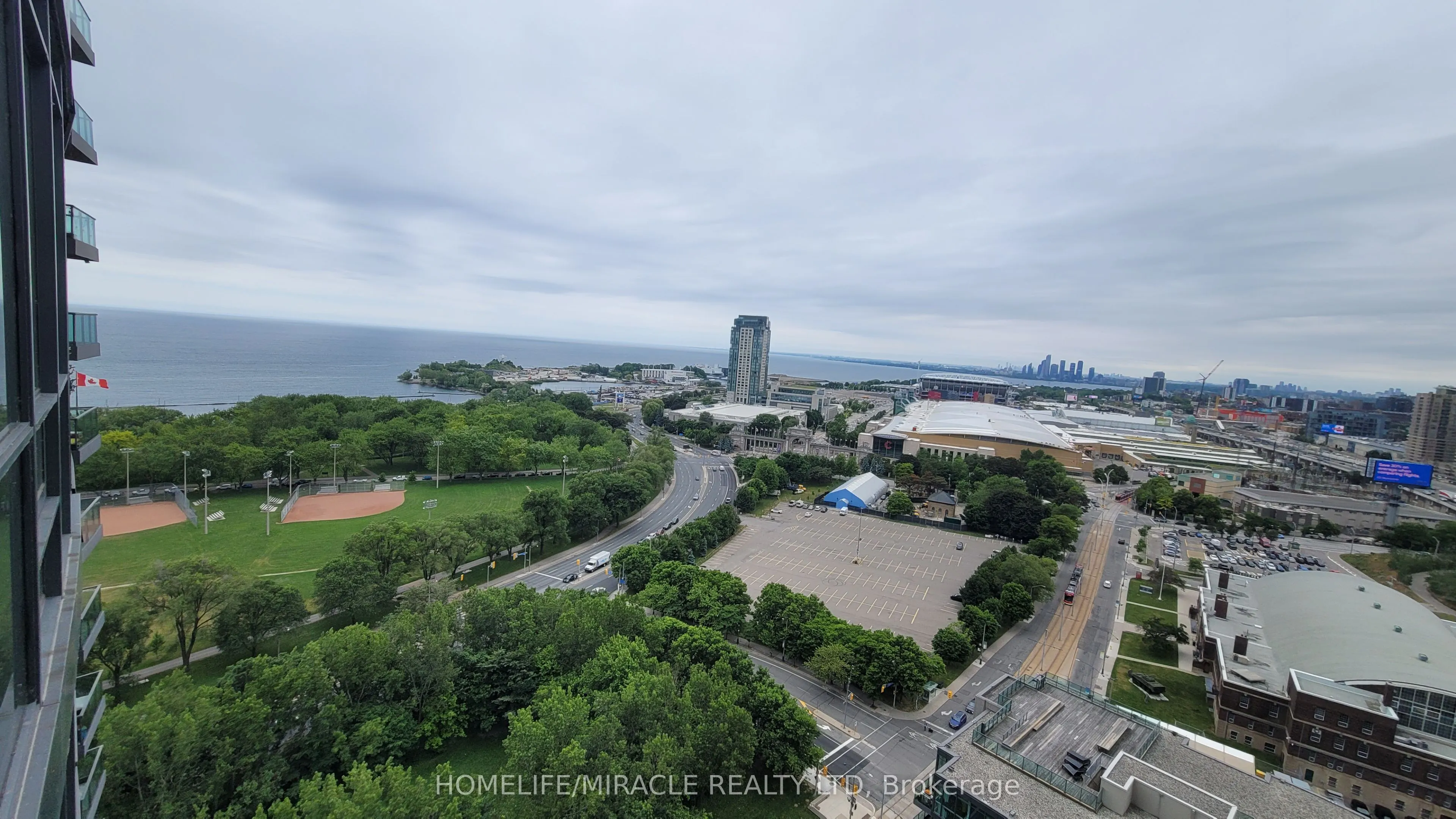 219 Fort York Boulevard, #2412