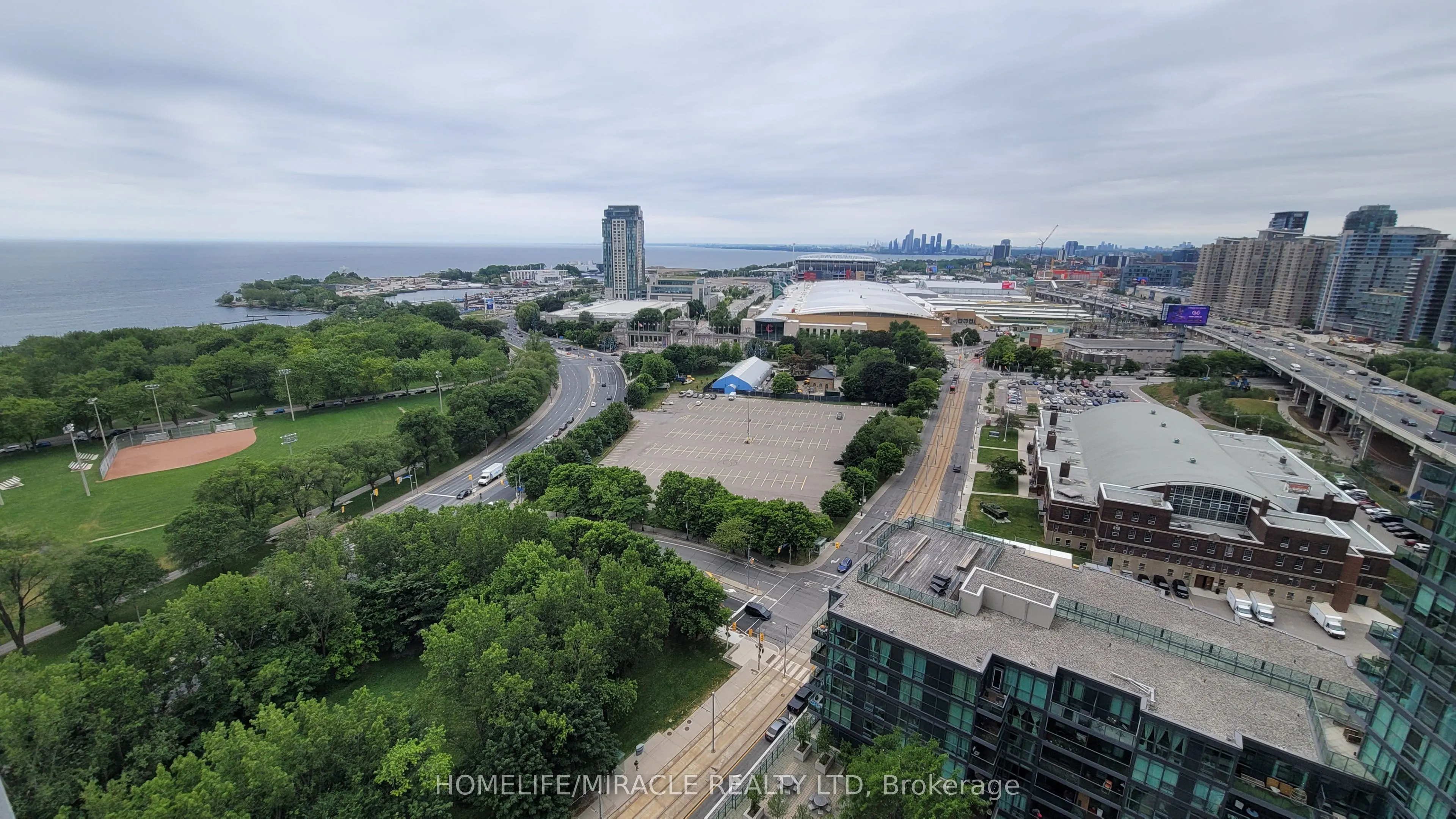 219 Fort York Boulevard, #2412