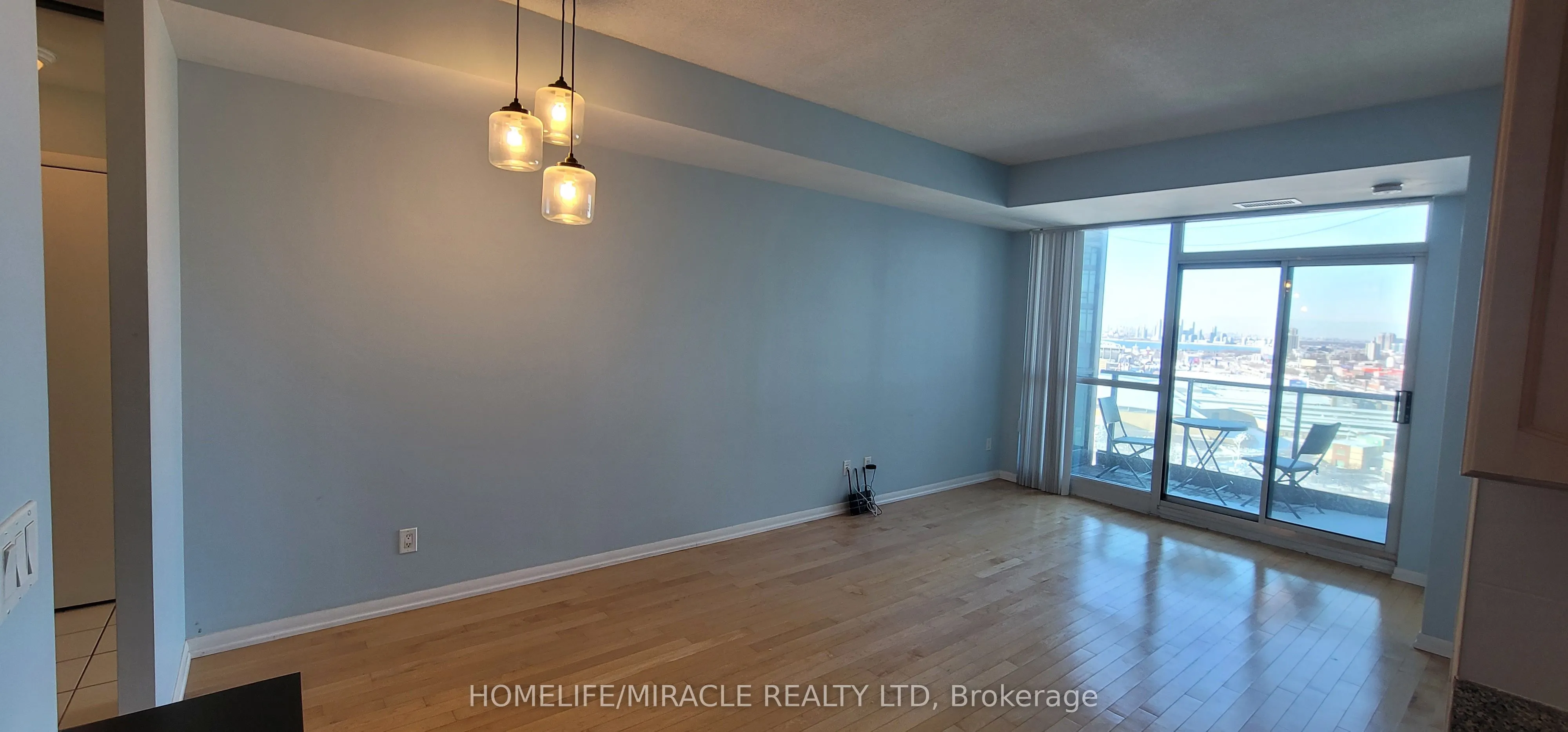 219 Fort York Boulevard, #2412