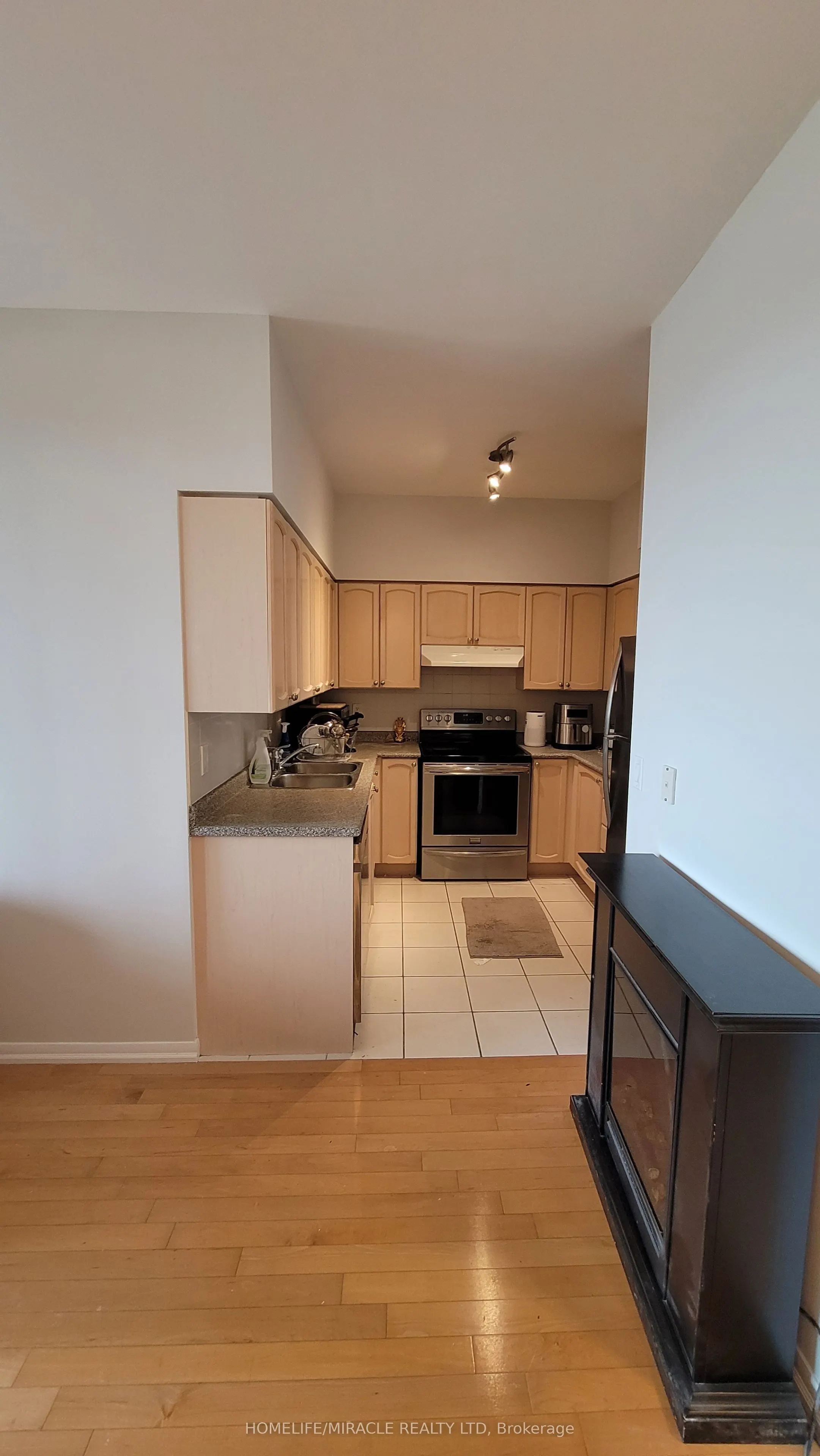 219 Fort York Boulevard, #2412