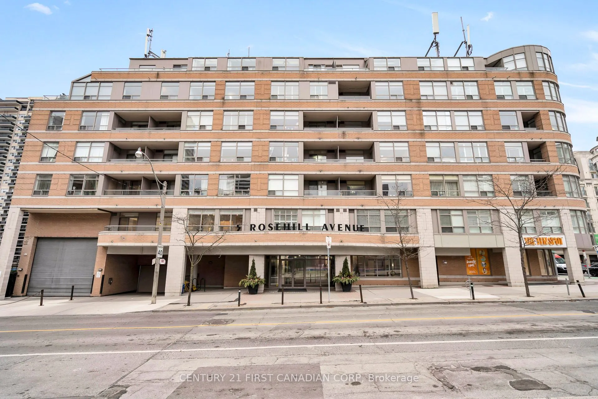 5 Rosehill Avenue N, #317