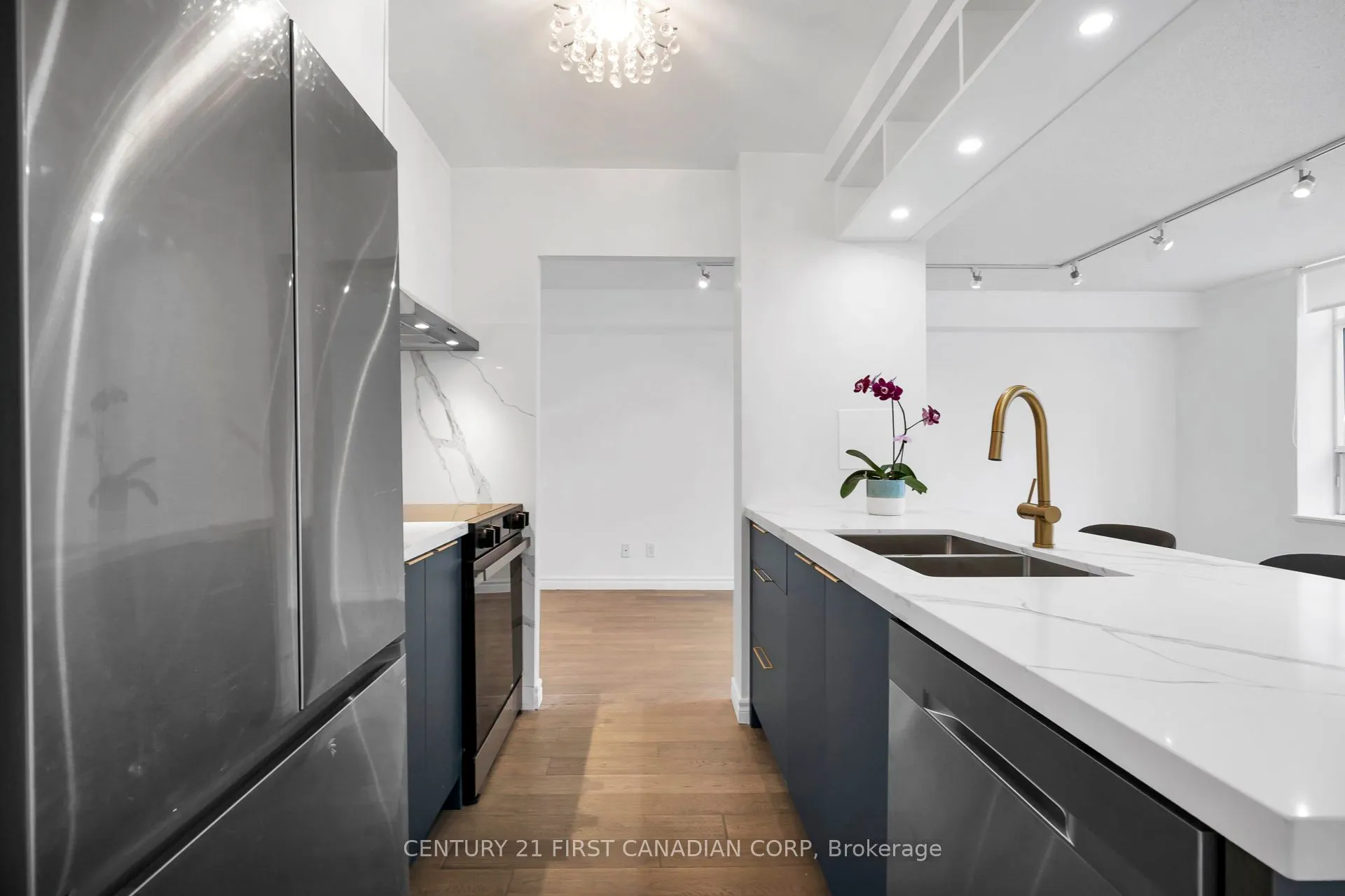 5 Rosehill Avenue N, #317