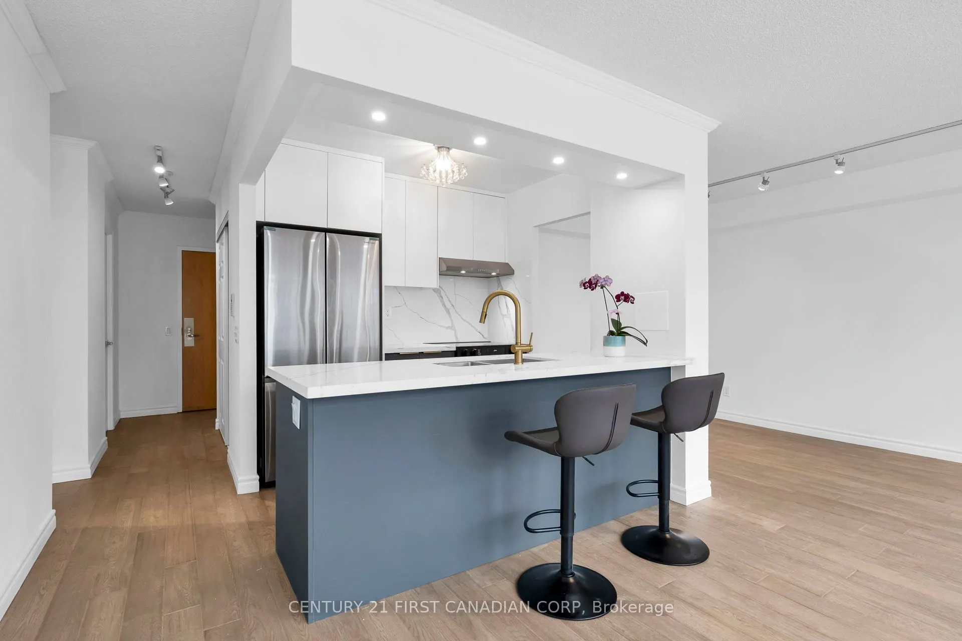 5 Rosehill Avenue N, #317