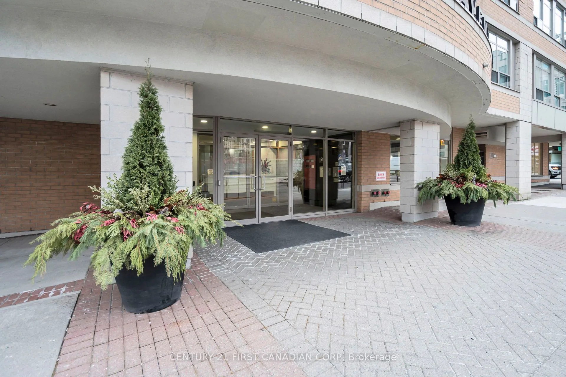5 Rosehill Avenue N, #317