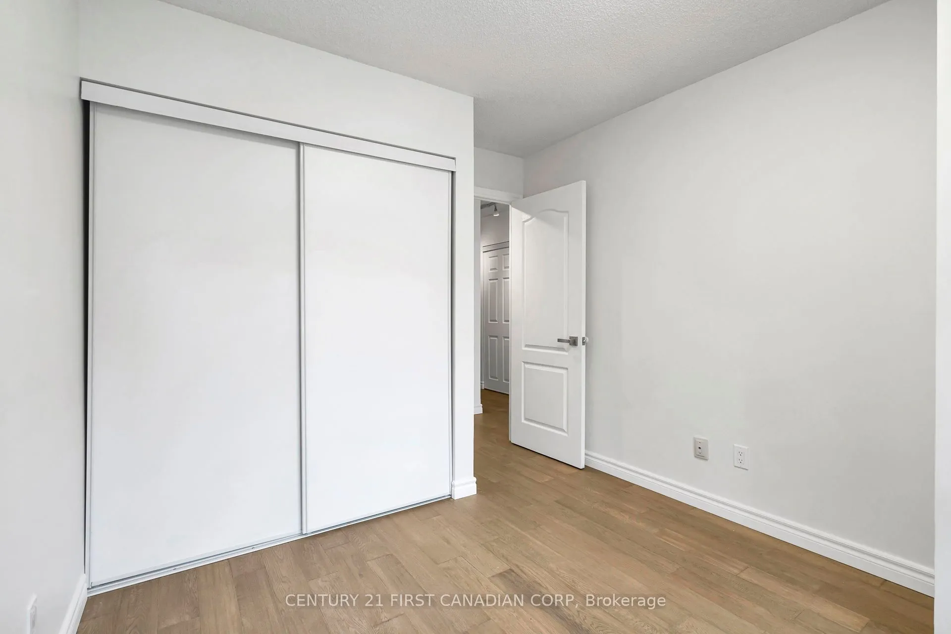 5 Rosehill Avenue N, #317