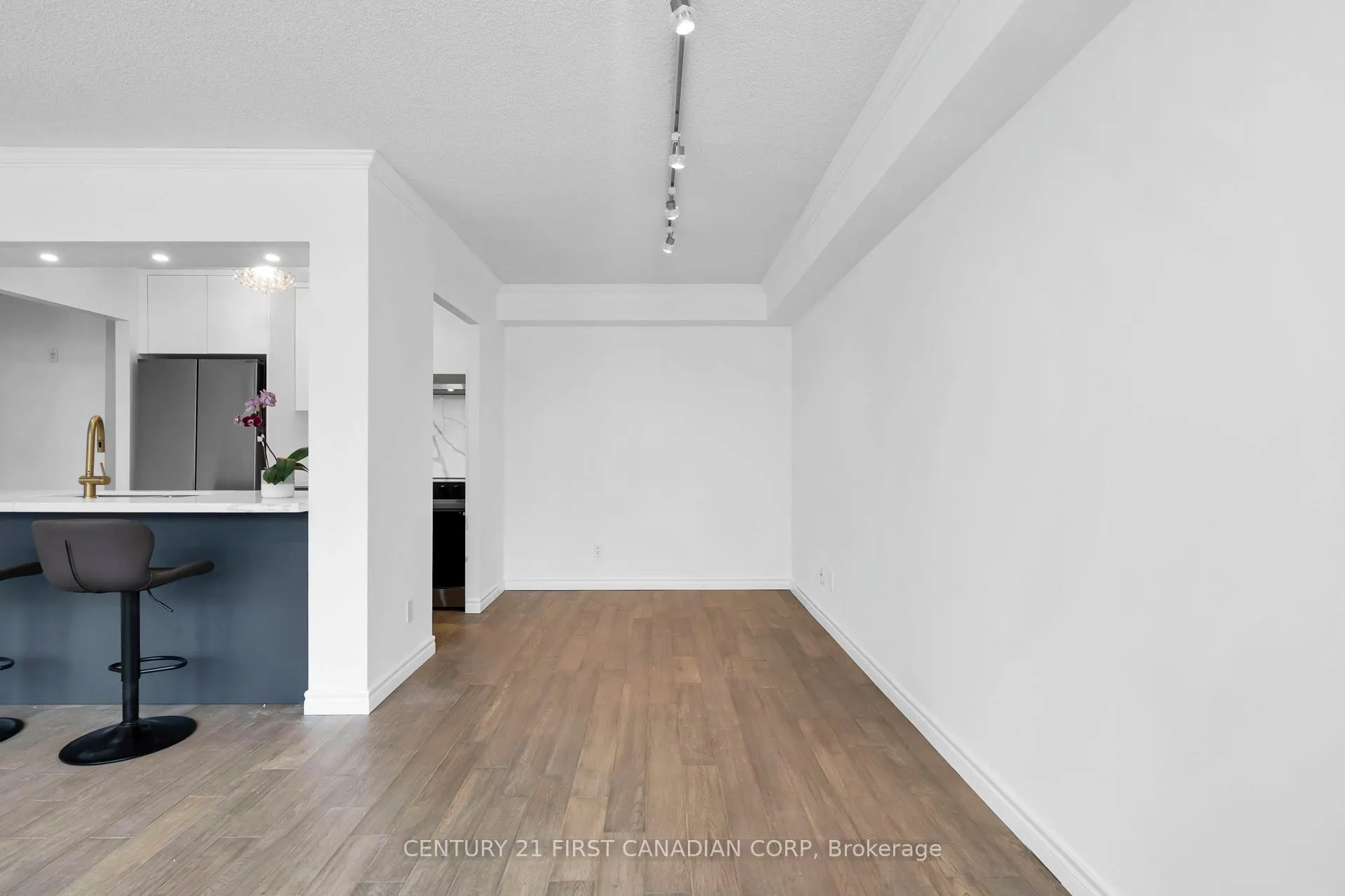 5 Rosehill Avenue N, #317