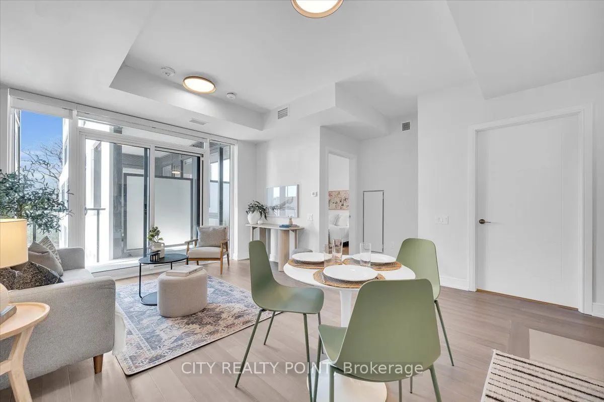 664 Spadina Avenue, #512