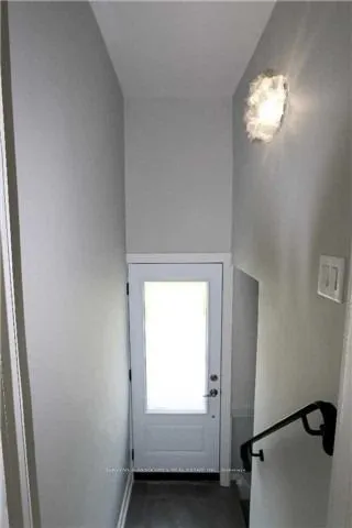 17 Robson Place