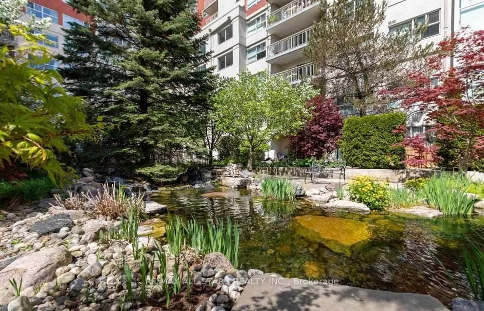 18 Concorde Place, #111