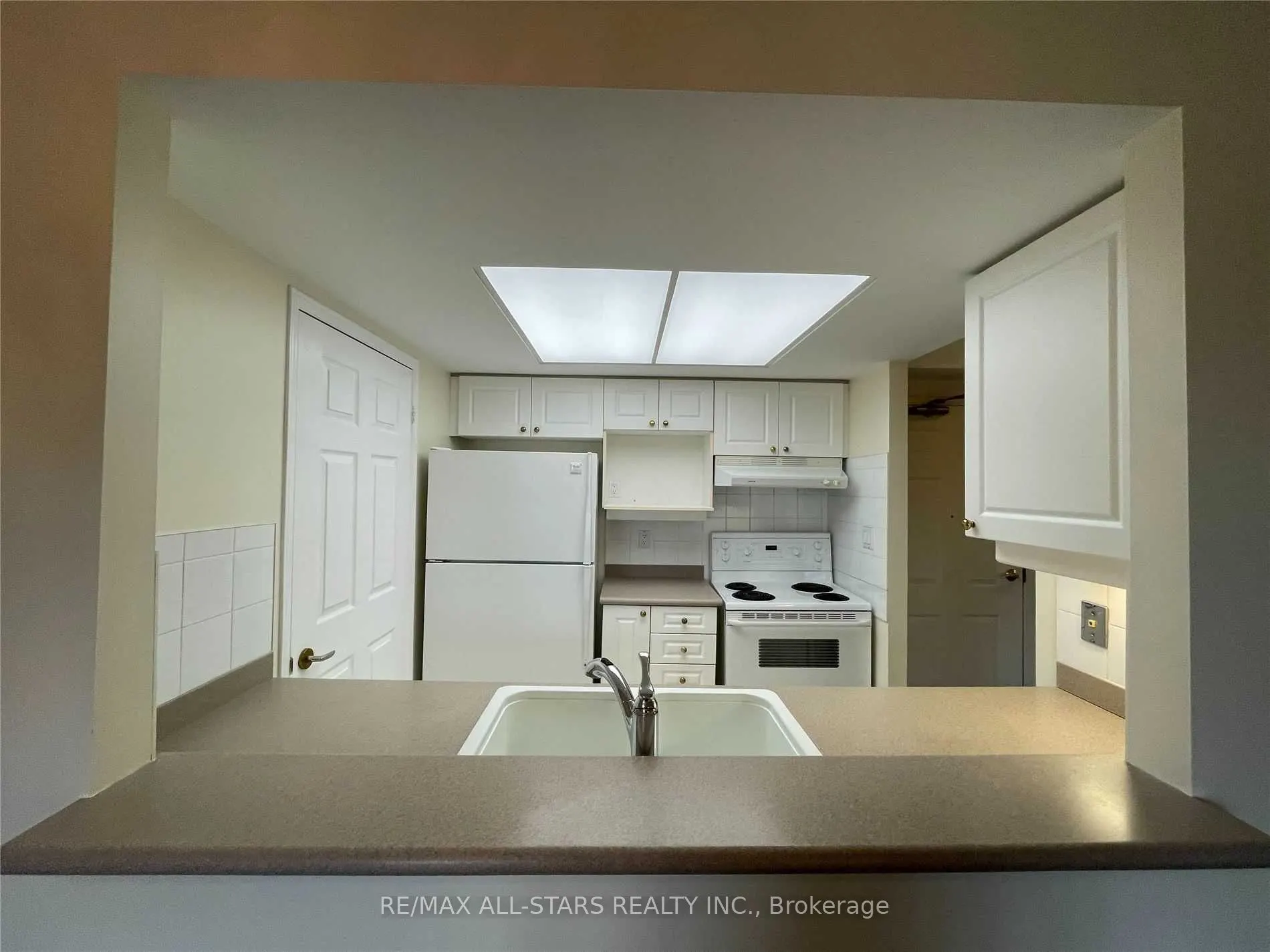 18 Concorde Place, #111