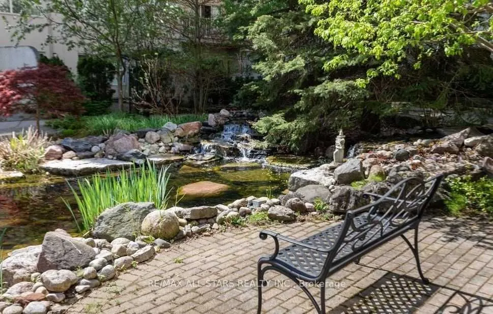 18 Concorde Place, #111