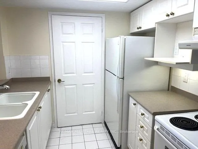18 Concorde Place, #111