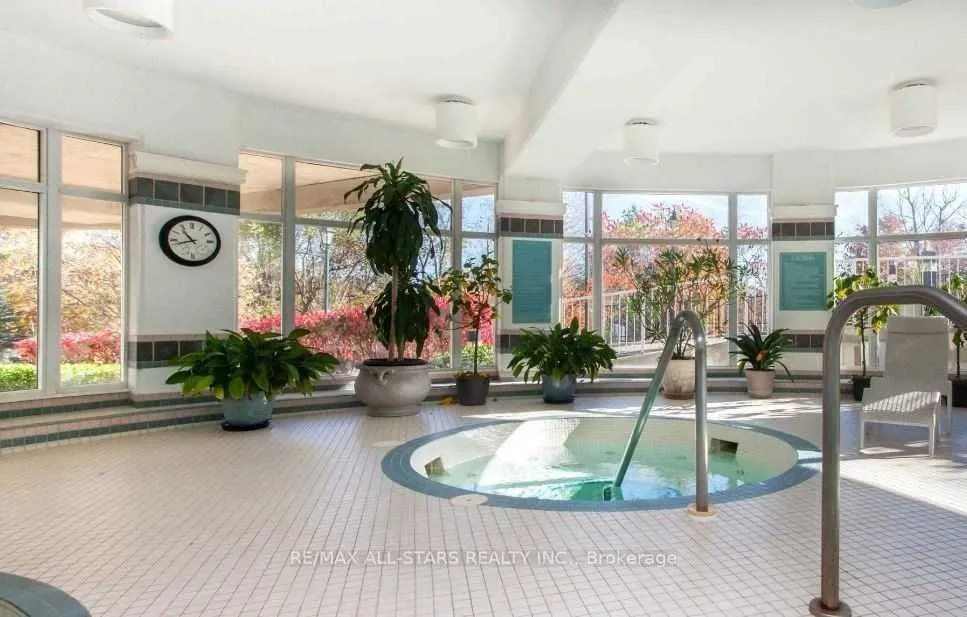 18 Concorde Place, #111