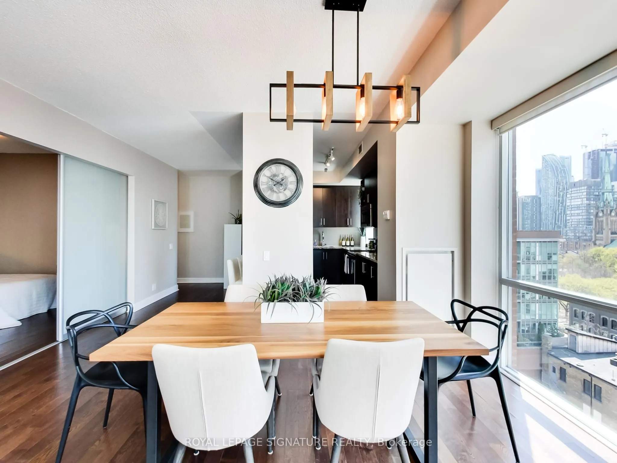 116 George Street, #905