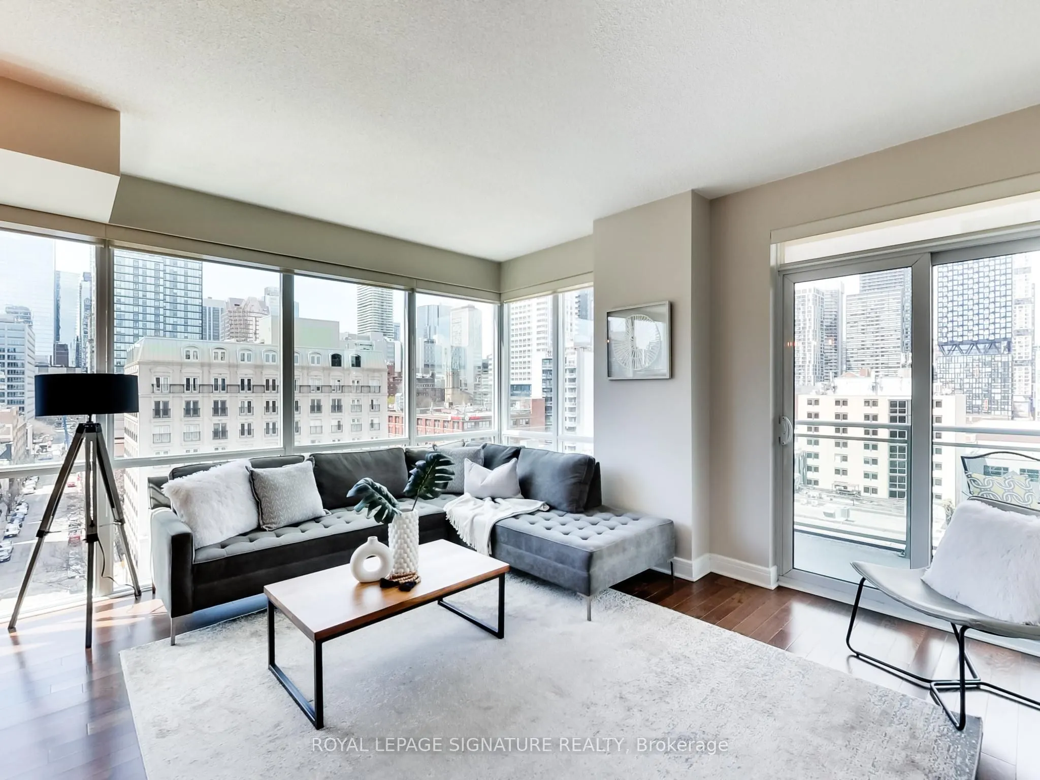 116 George Street, #905