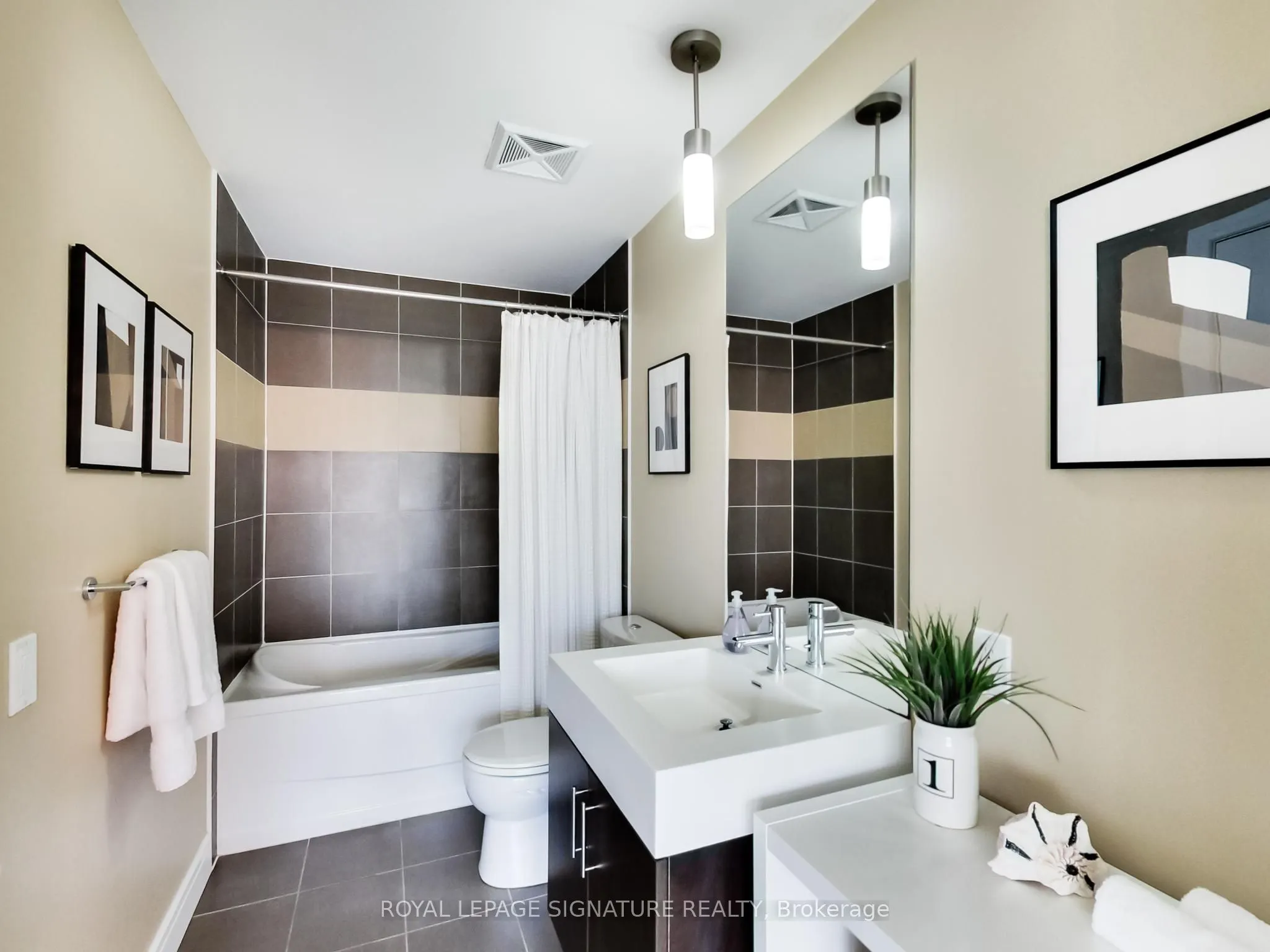116 George Street, #905