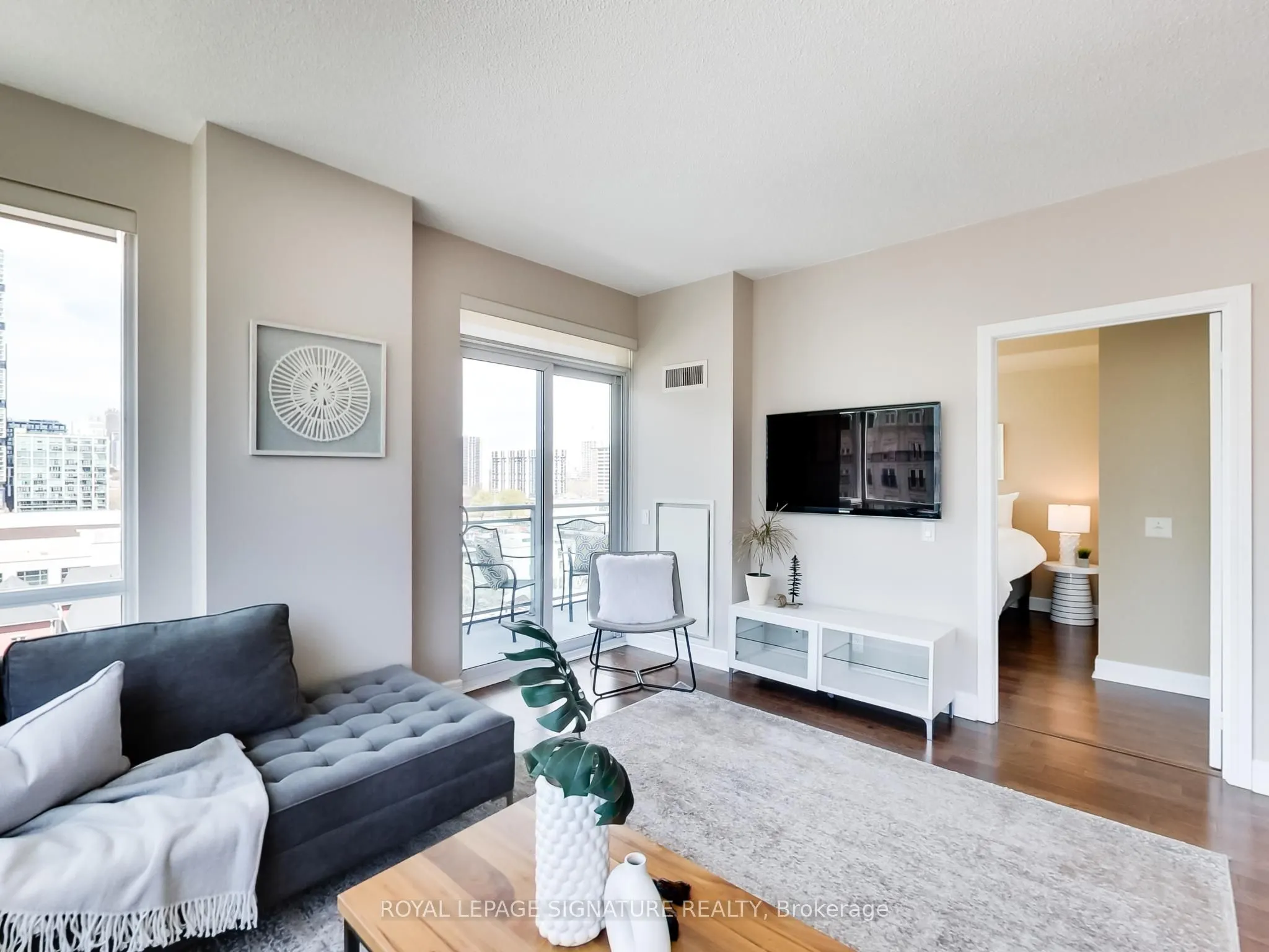 116 George Street, #905